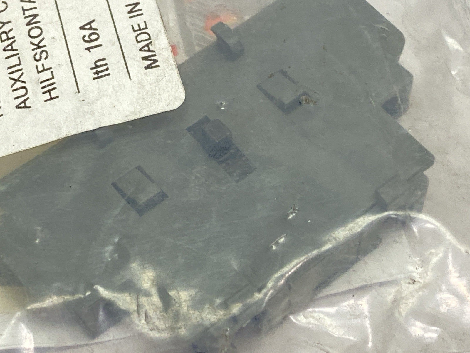 ABB 1SCA022379R8100 Auxiliary Contact Block OA2G11 - Maverick Industrial Sales