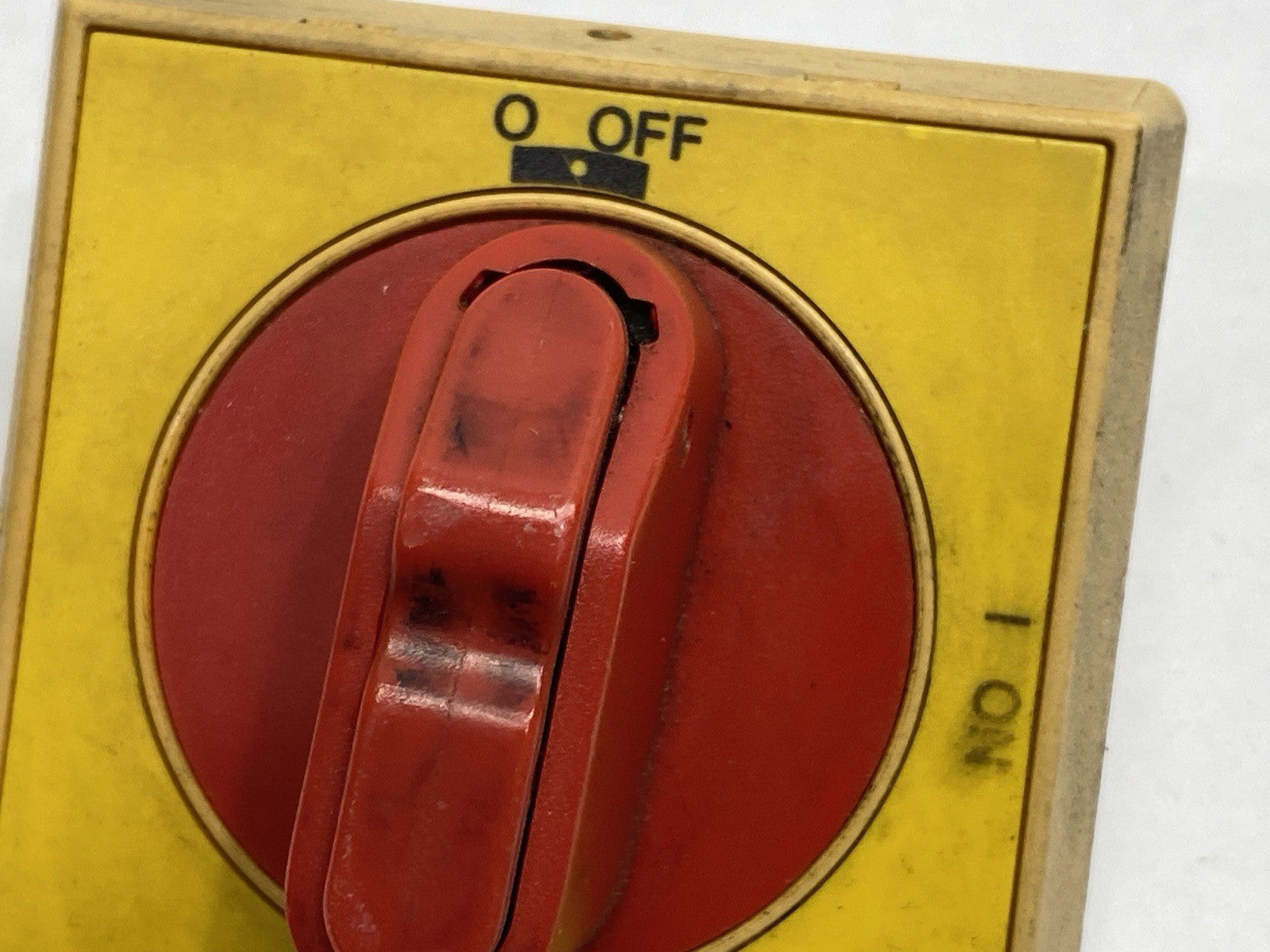 OHYS2RJ | ABB Operator Selector Handle Red/Yellow - Used - Maverick Industrial Sales