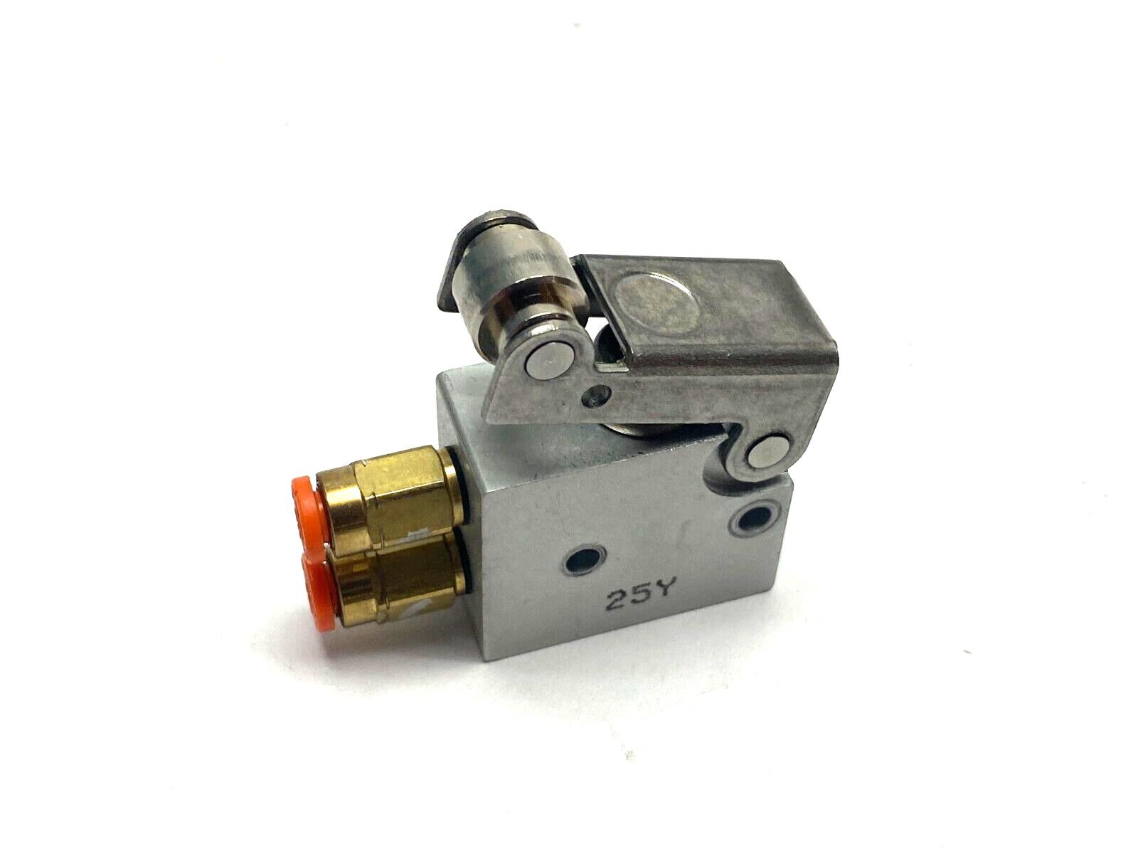 Camozzi 235-955 Mechanically Operated Mini Valve 3/2-Way Lever/Roller Action - Maverick Industrial Sales