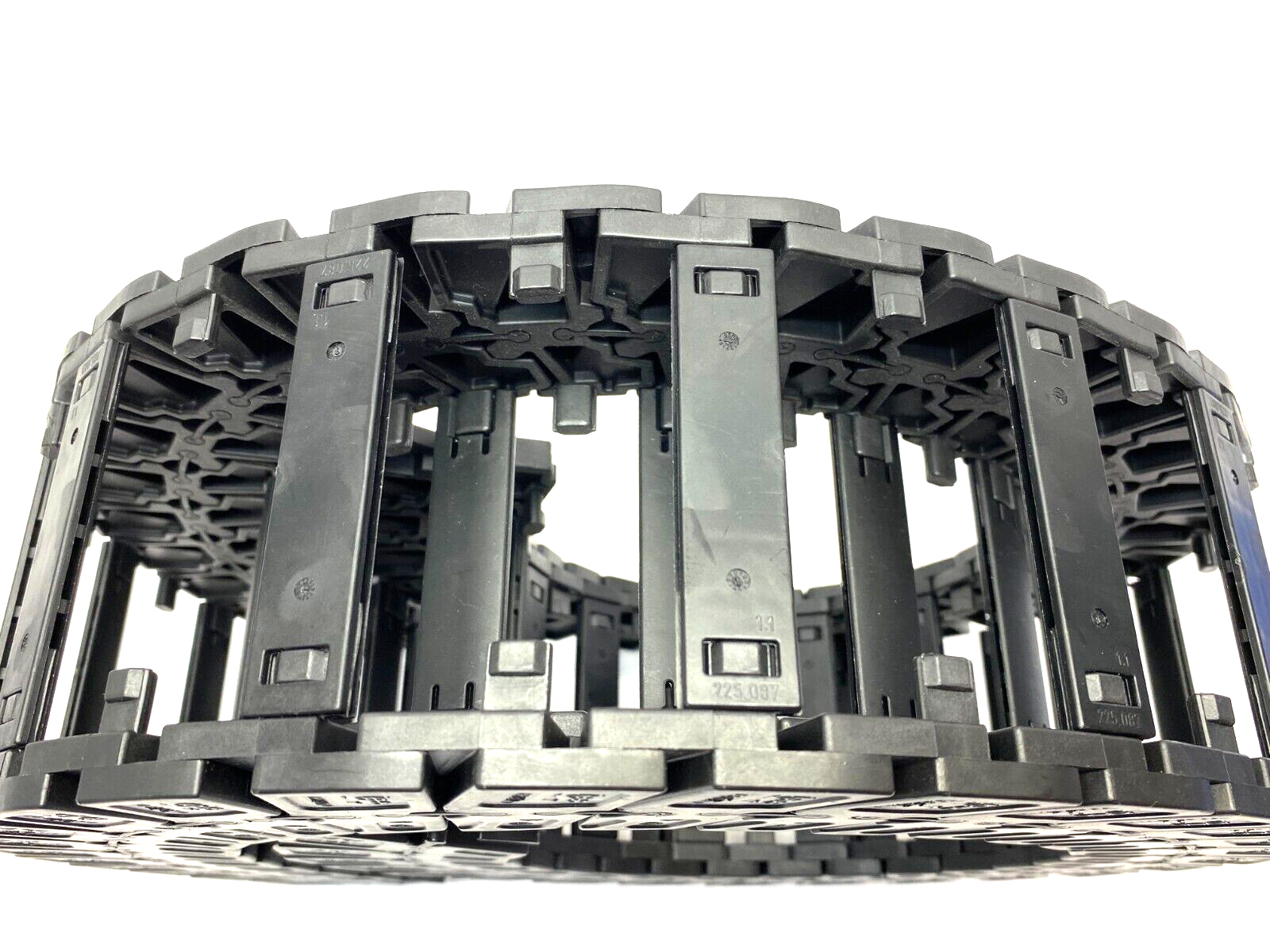 Igus E6-52-087-150-0 E-Chain Cable Carrier 40" Length NO MOUNT FEATURE - Maverick Industrial Sales