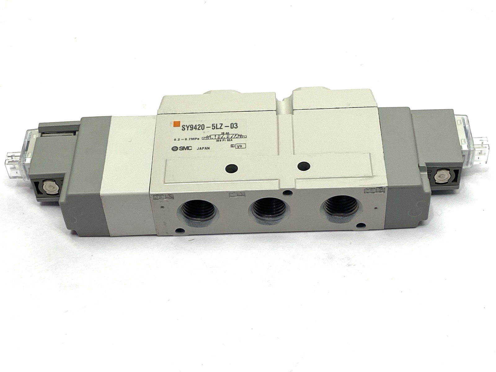 SY9420-5LZ-03 | SMC Pneumatic Solenoid Valve 4/5-Port 3/8" NPT 24VDC - New – Open box - Maverick Industrial Sales