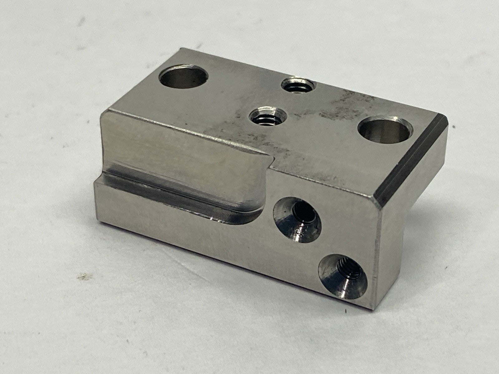 Woll 33858-141-070-014 Vacuum Mount - Maverick Industrial Sales