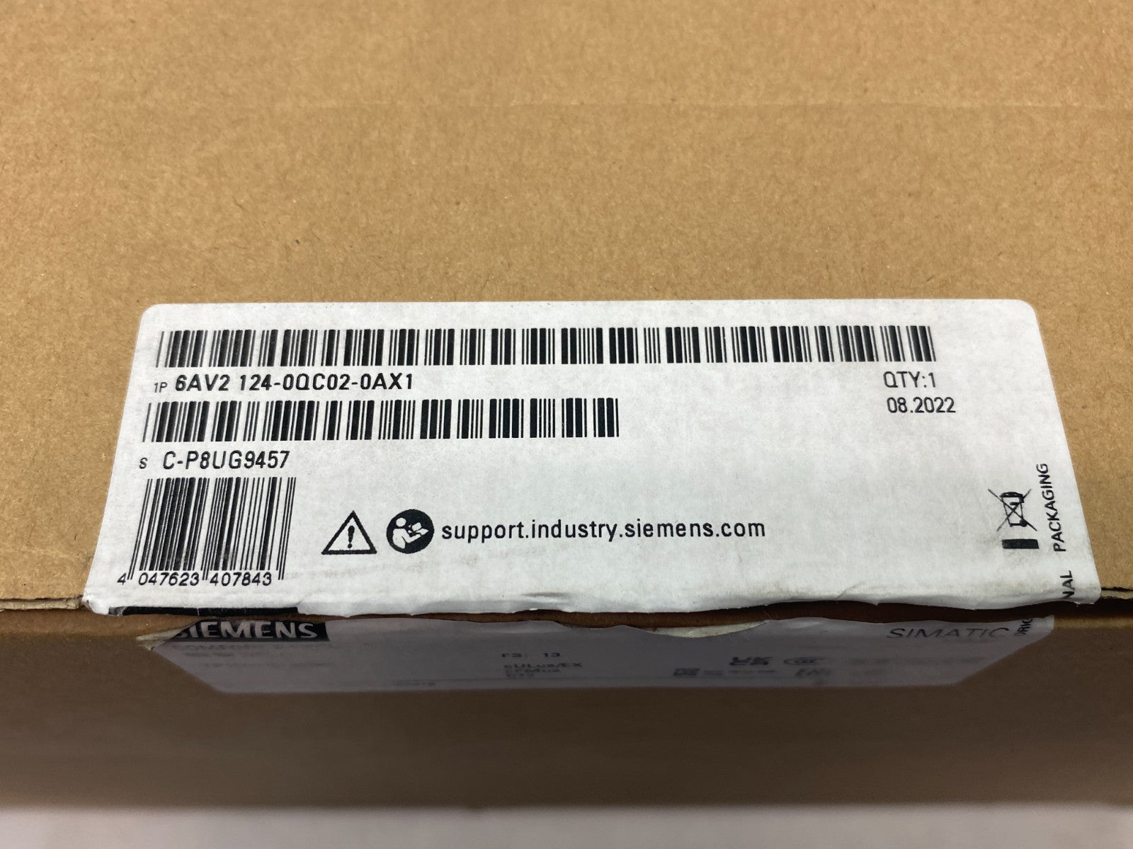 Siemens 6AV2 124-0QC02-0AX1 TP1500 Comfort Touch HMI Display Panel 331 x 207mm - Maverick Industrial Sales