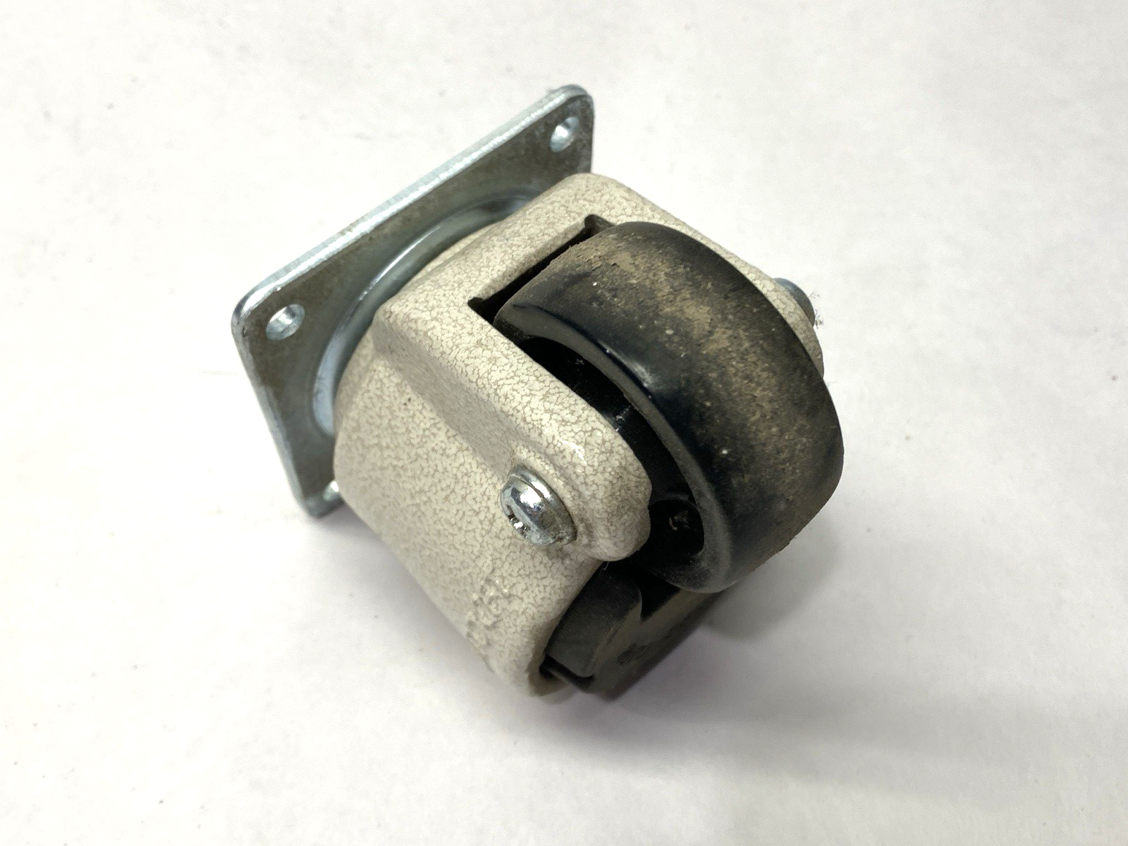 AC-300F | Carrymaster Leveling Caster - Used - Maverick Industrial Sales