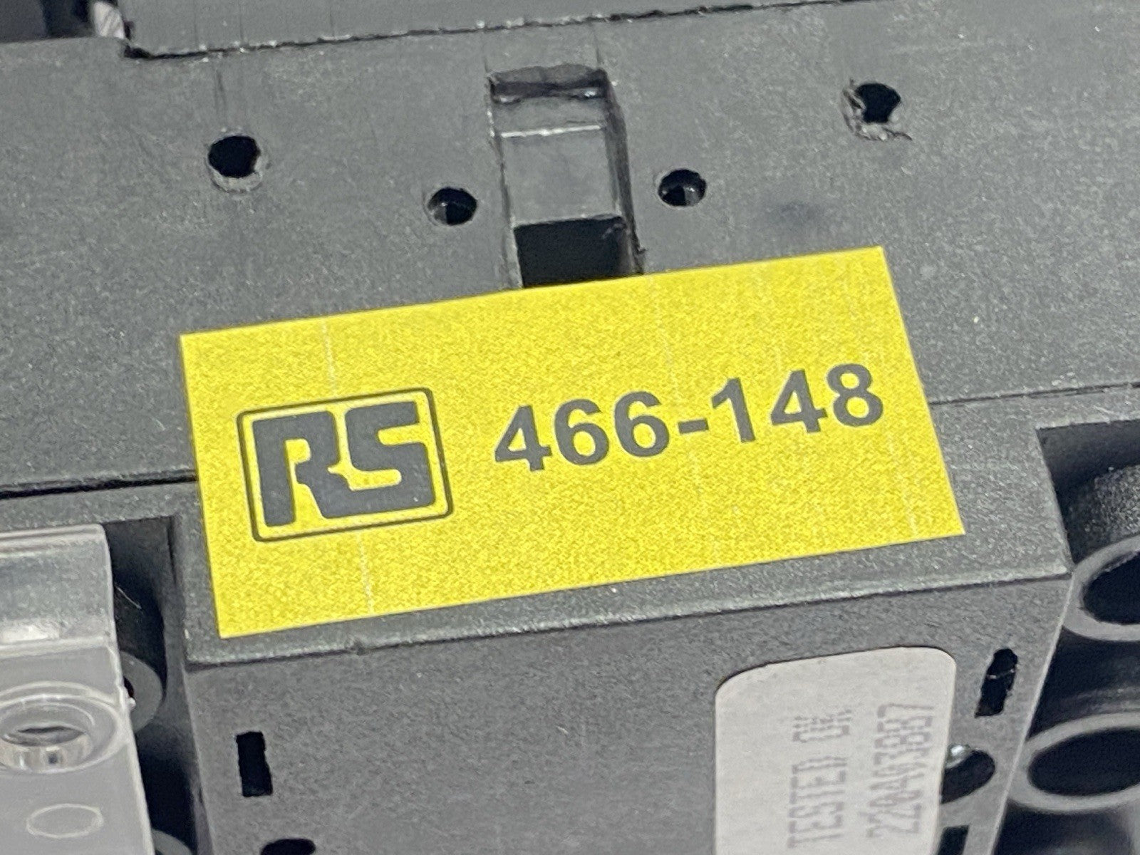 466-148 | RS PRO Panel Mount Load Break Switch 3-Pole 25A 750V - Used - Maverick Industrial Sales