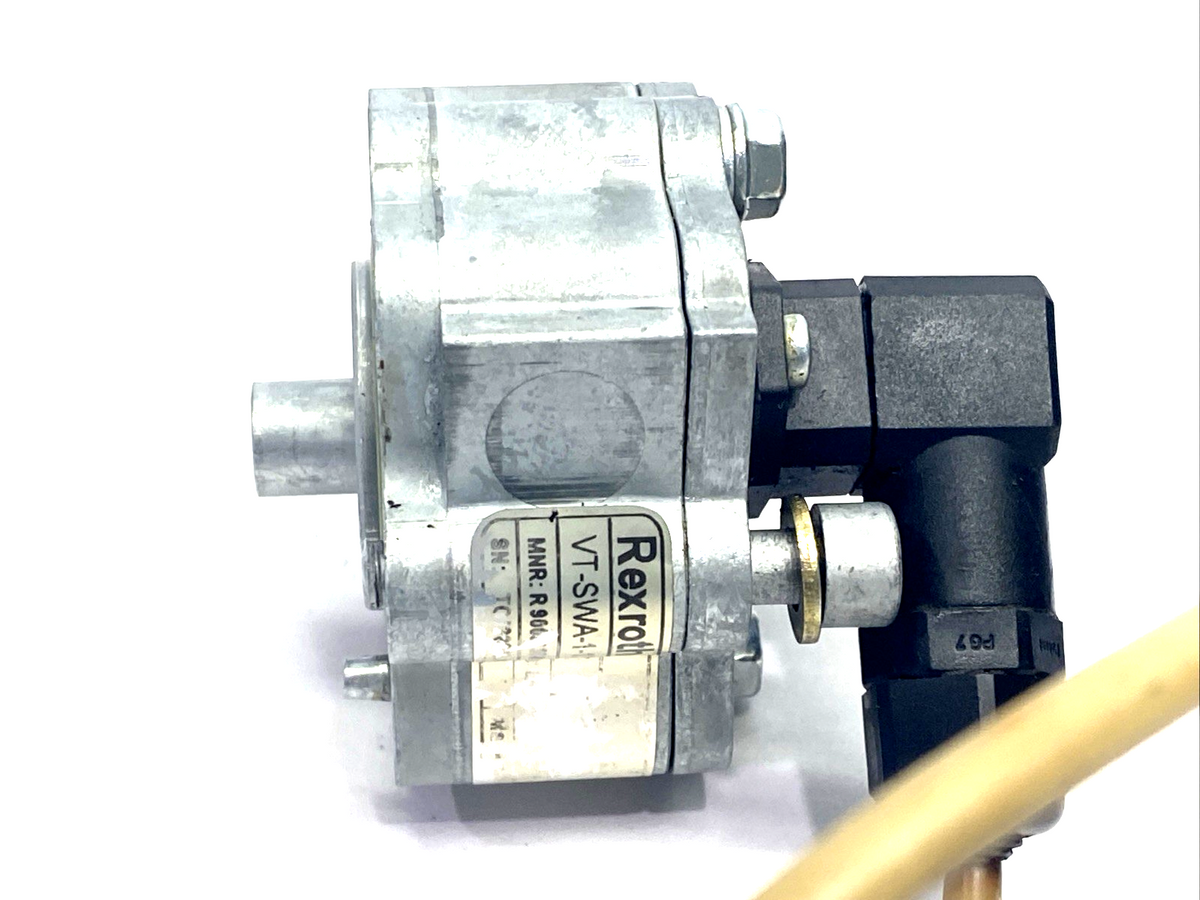 Bosch Rexroth R900618980 Valve VT-DFPC-A-23/G24K0/0A0V/V w/ R900913641 Sensor - Maverick Industrial Sales