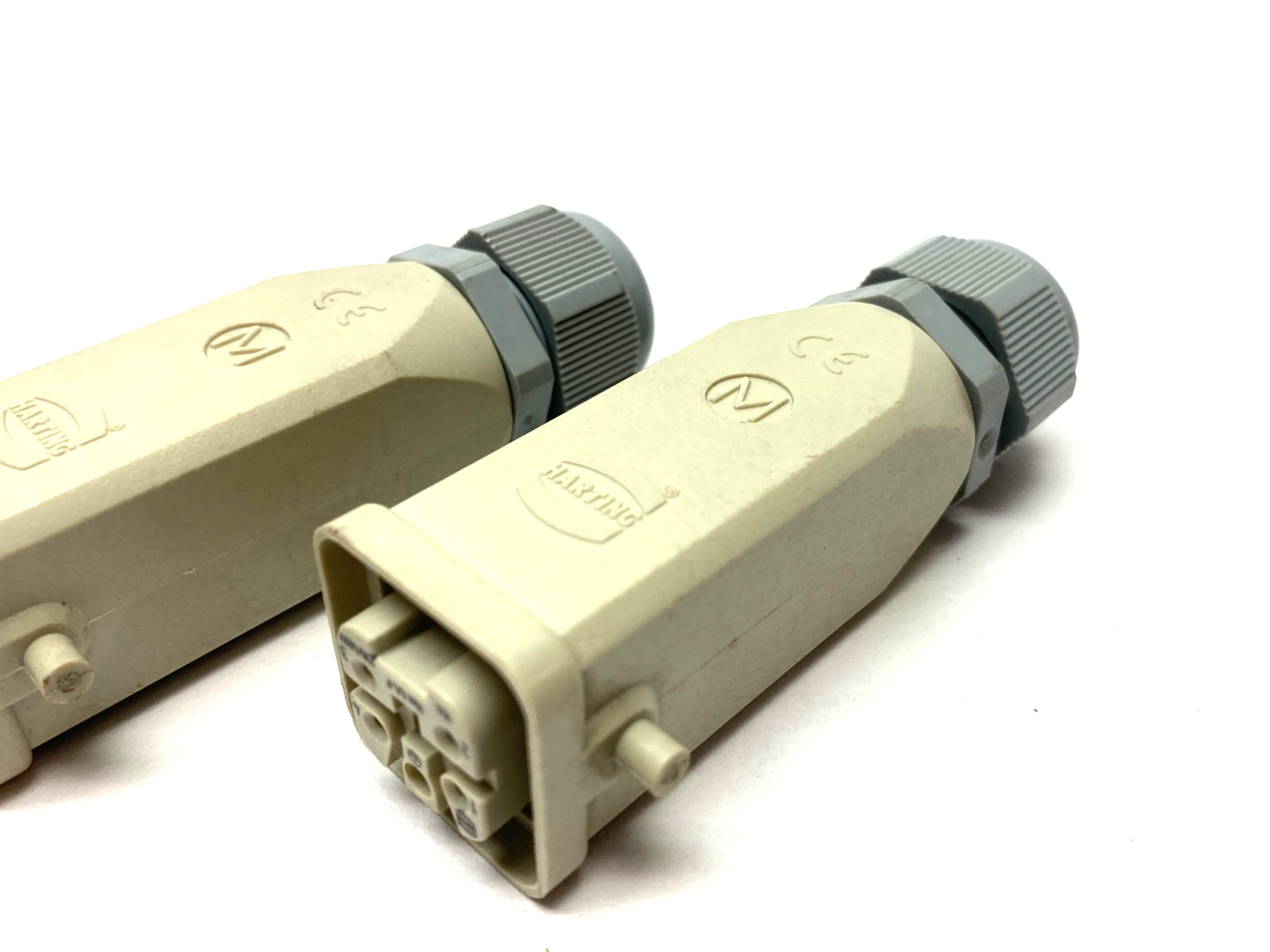 Harting 09200042711 Han A 04 Pos Insert w/ 19200030423 Han 3A Hood LOT OF 2 - Used - Maverick Industrial Sales