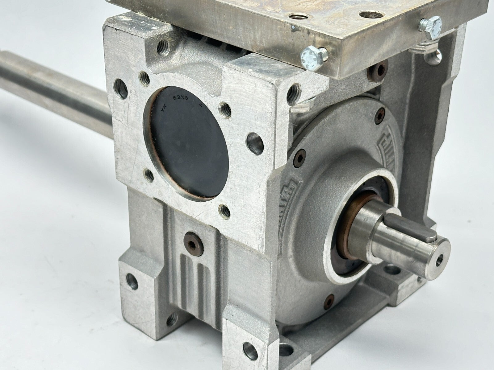 Atlanta Right Angle Worm Gear Drive Box 30mm - 25mm Stepped Keyed Shaft - Maverick Industrial Sales