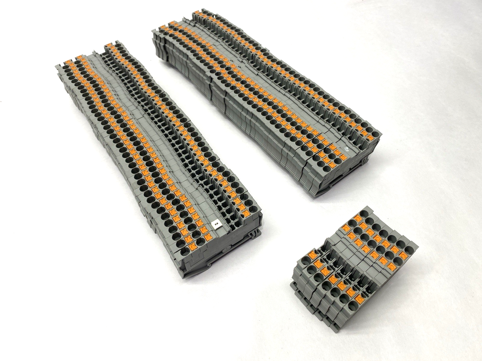 3209549 | Phoenix Contact PT 2,5-TWIN Feed-Through Terminal Block LOT OF 87 - Used - Maverick Industrial Sales