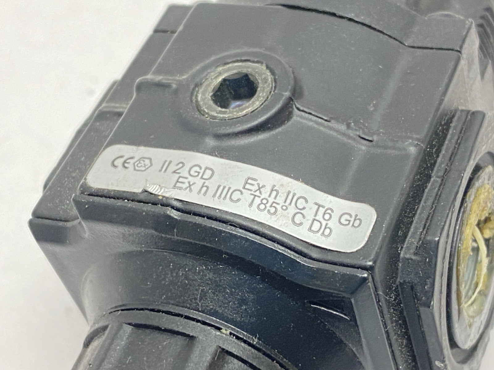 R72G-2GK-NCN | IMI Norgren Pneumatic Pressure Regulator 0-30 PSIG 1/4" - Used - Maverick Industrial Sales