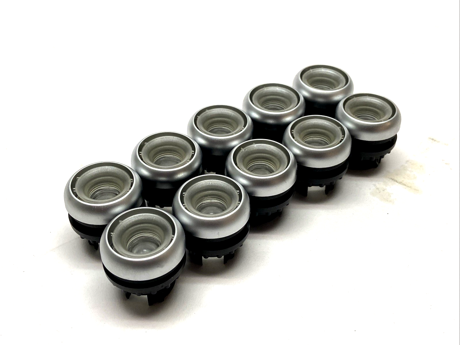 Eaton Moeller M22-DL-X Pushbutton 22.5mm Flush Momentary 216933 BOX OF 10 - Maverick Industrial Sales