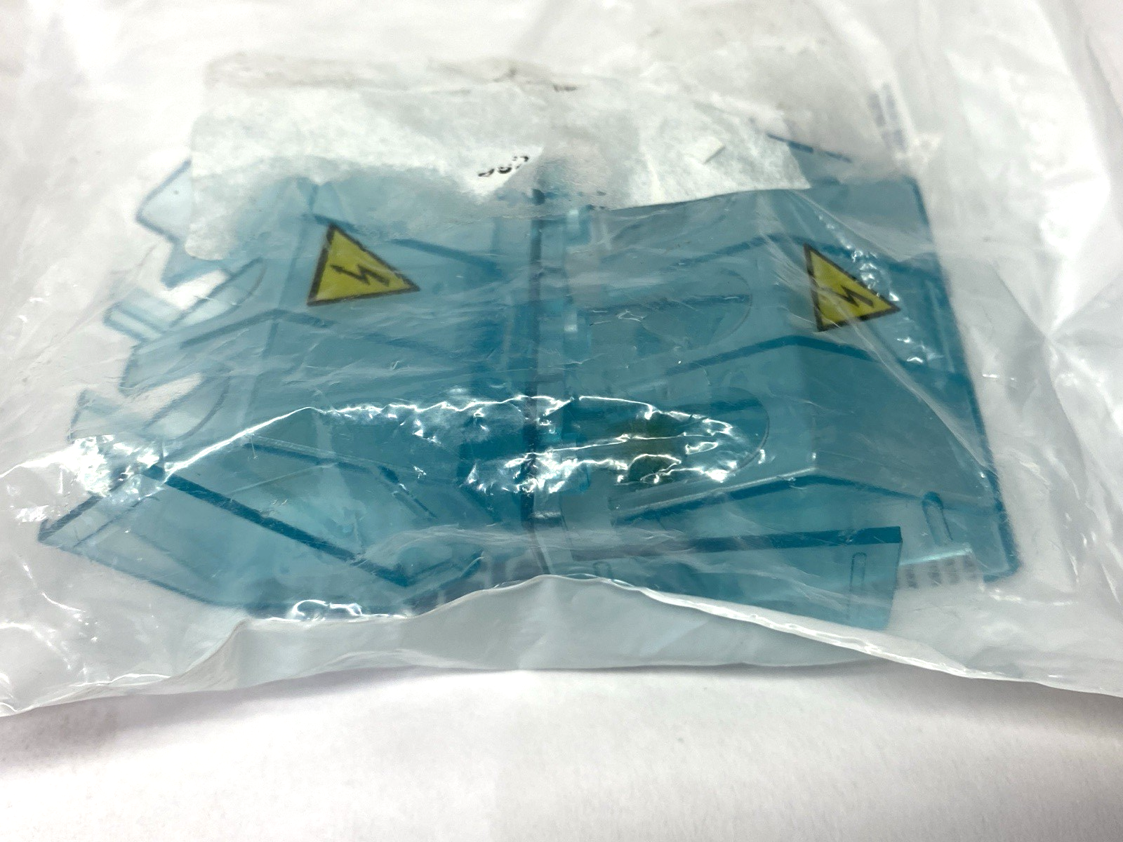 Siemens 3LD9221-0A Terminal Cover 3P, Emergency On-Off Switch Accessory PKG OF 4 - Maverick Industrial Sales