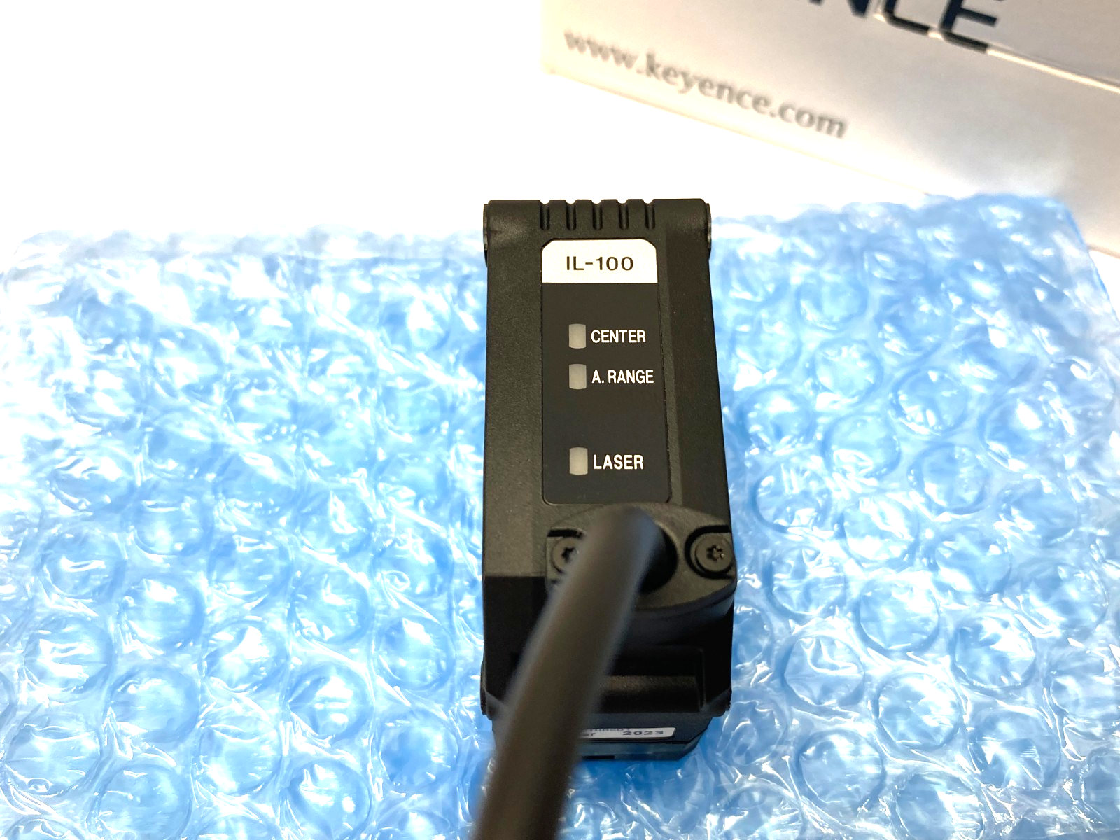 Keyence IL-100 CMOS Multi-Function Analog Laser Sensor Head - Maverick Industrial Sales