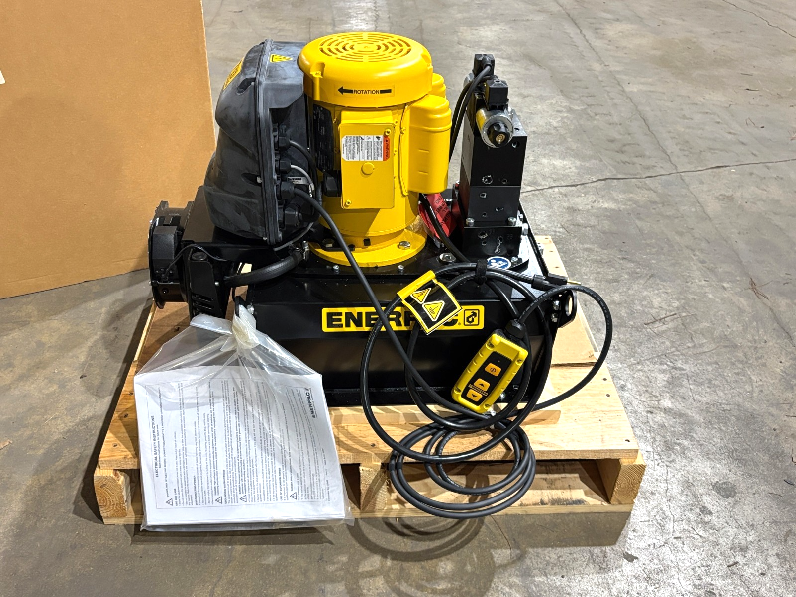 Enerpac ZE3420SB-GHLN Electric Hydraulic Pump, 10,000 PSI, ZE3, 115V, 20L - Maverick Industrial Sales