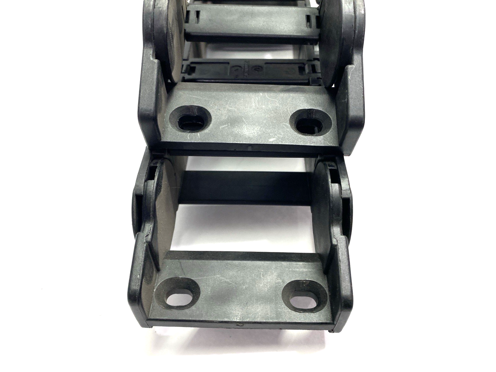 2400.05.055 | Igus E-Chain Cable Carrier 45-Links 80" Overall Length - New – Open box - Maverick Industrial Sales