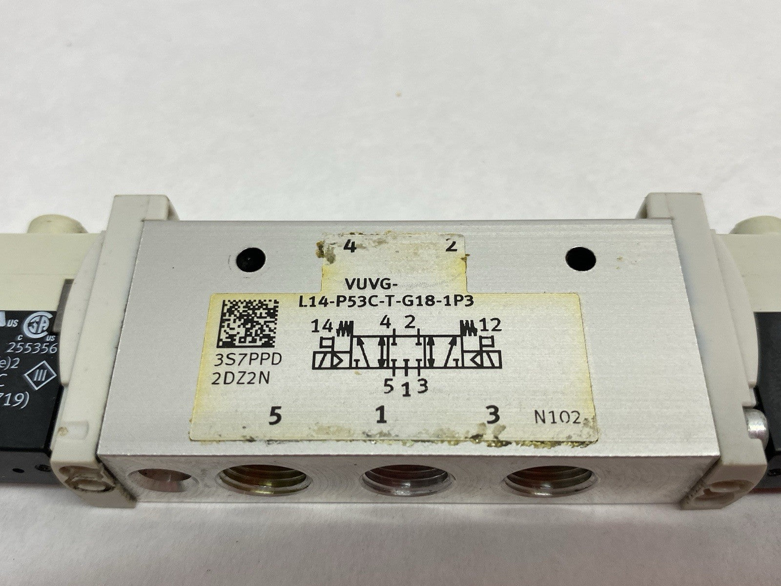 VUVG-L14-P53C-T-G18-1P3 | Festo Solenoid Valve, Piston Gate 5/3 Closed, 556501 - Used - Maverick Industrial Sales