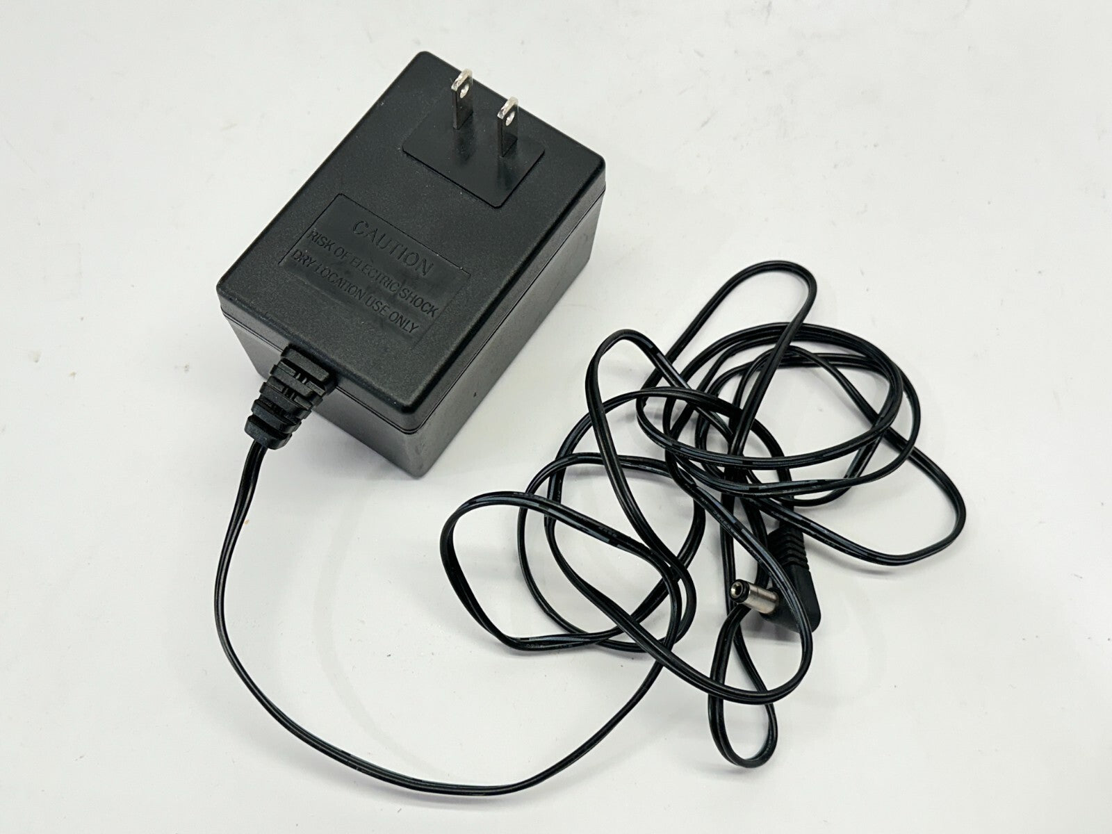 Amigo AM-121000 Plug In Class 2 Power Supply 1000mA 12VDC - Maverick Industrial Sales