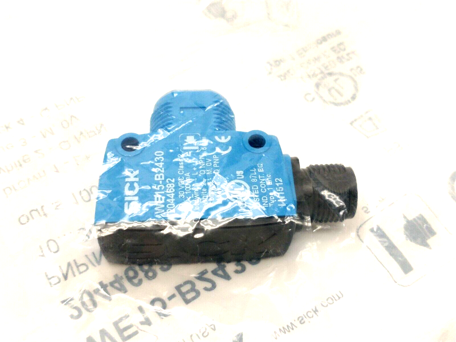 Sick WE15-B2430 Photoelectric Sensor PNP/NPN, LO, M12 10-30VDC 2044682 - Maverick Industrial Sales