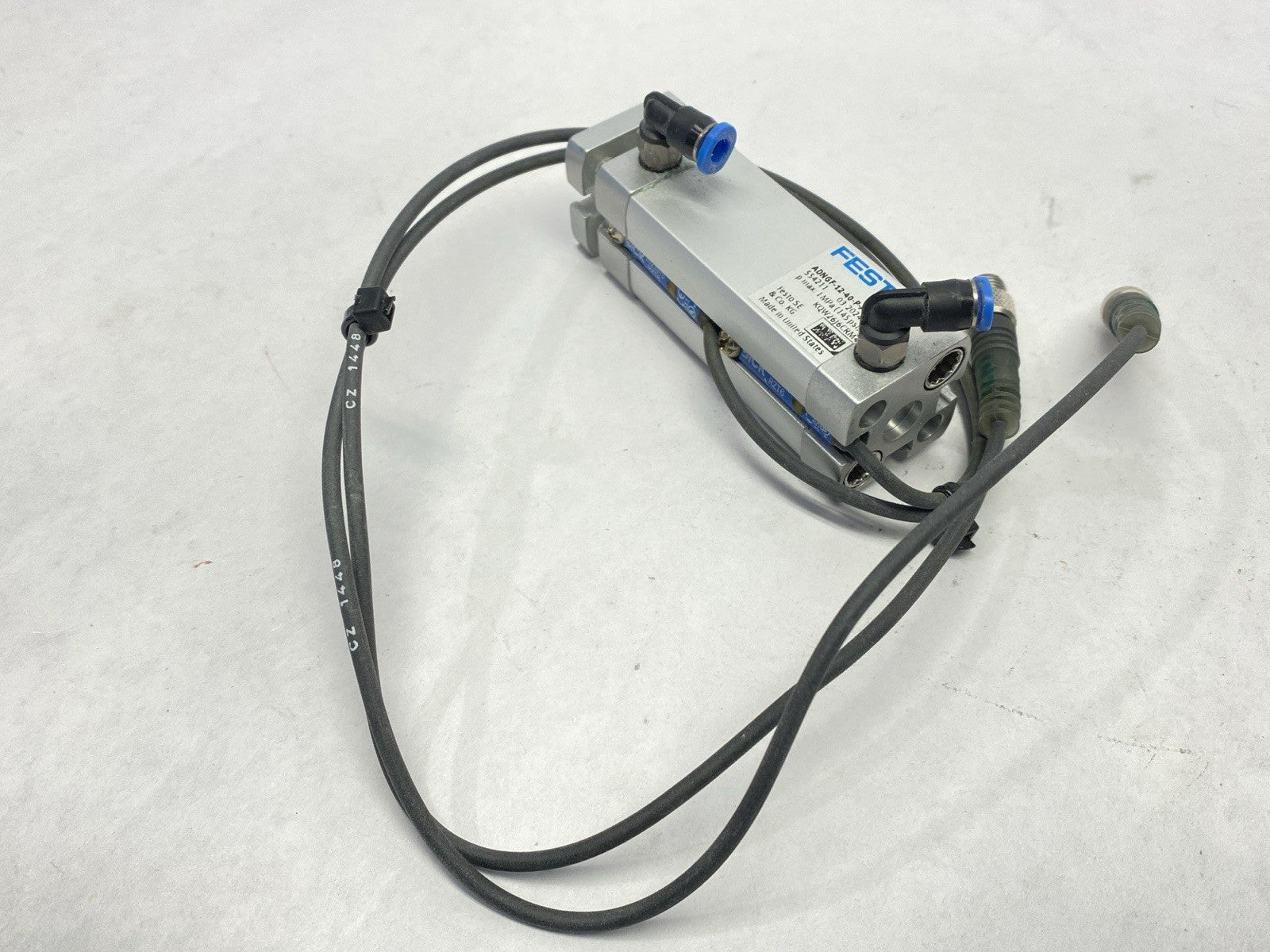 ADNGF-12-40-P-A | Festo Compact Pneumatic Cylinder 12mm Bore 40mm Stroke 554211 - Used - Maverick Industrial Sales