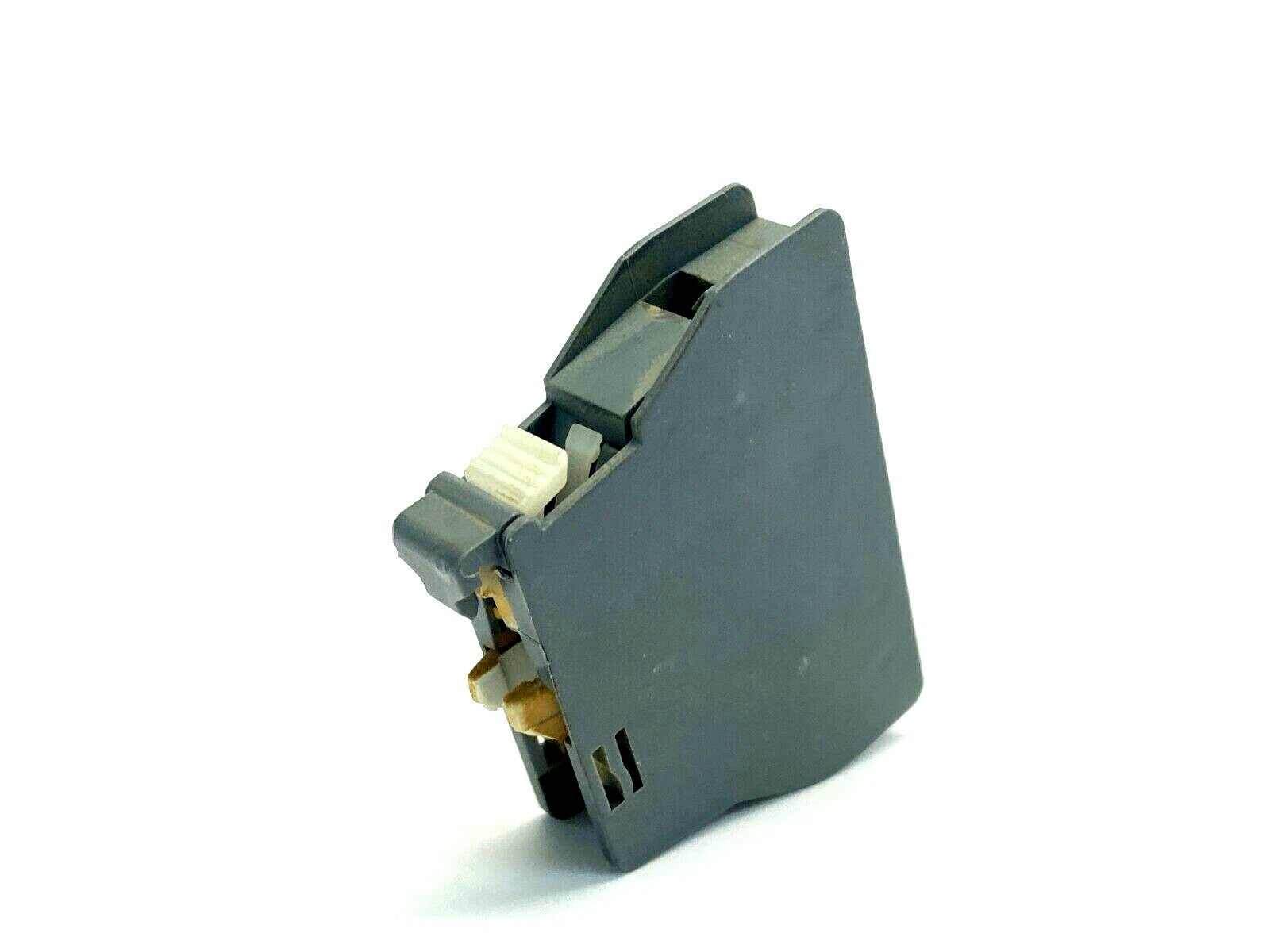 ABB CA5-10 Auxiliary Contact Front Mount Block 1 NO - Maverick Industrial Sales