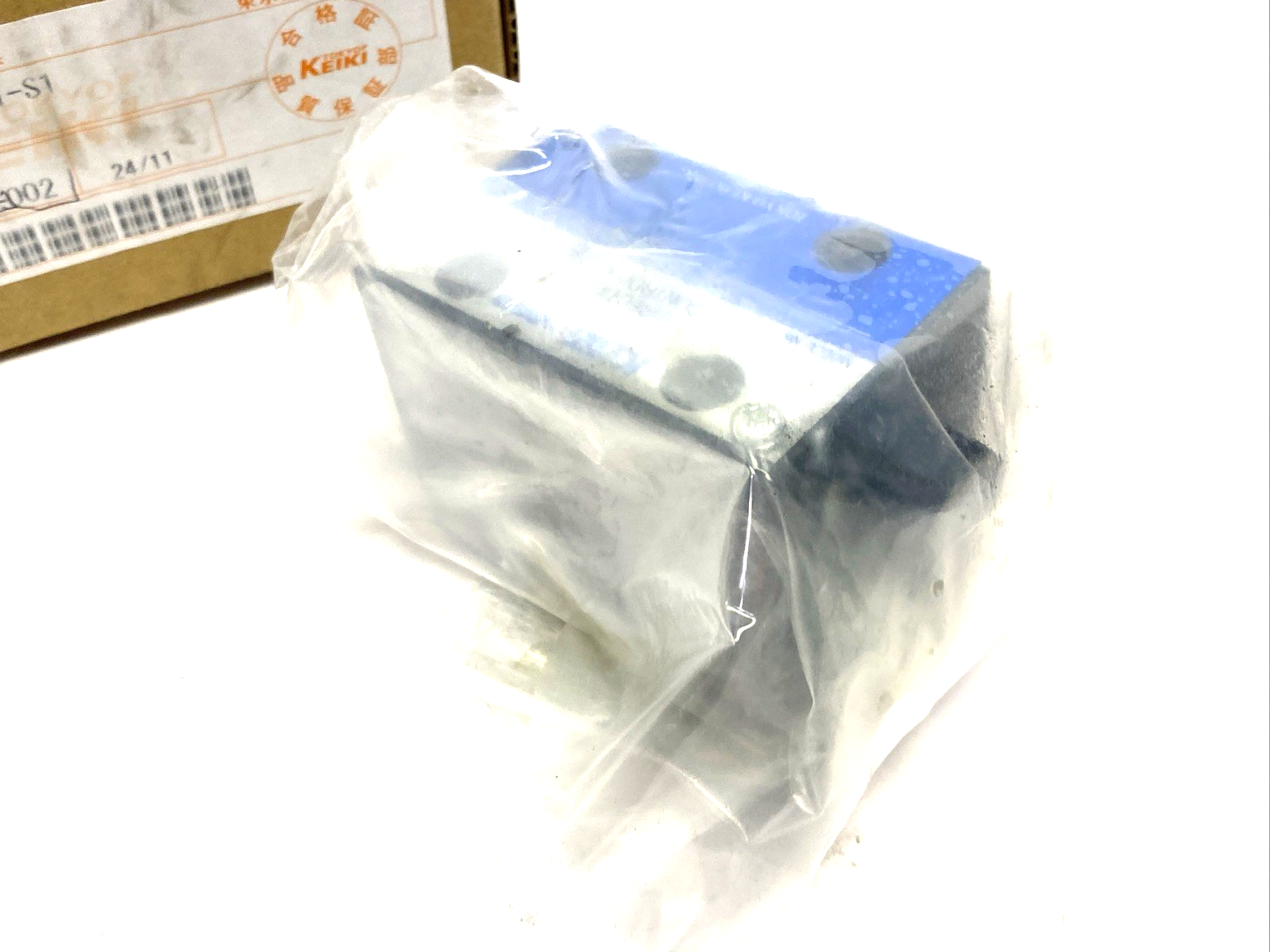 Tokyo Keiki DG3V-3-29A-11-S1 Directional Control Valve - Maverick Industrial Sales