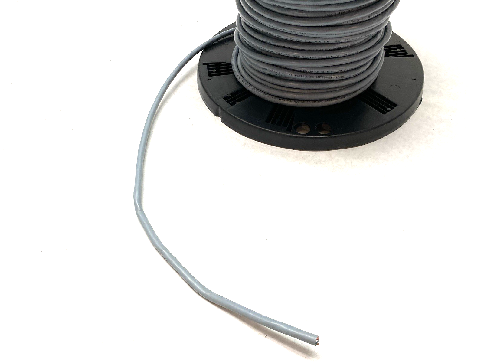 A3132006 | Lutze Flexible Electronic Cable (C) PLTC PVC Shielded SOLD IN 10' UNITS - New Other - Maverick Industrial Sales