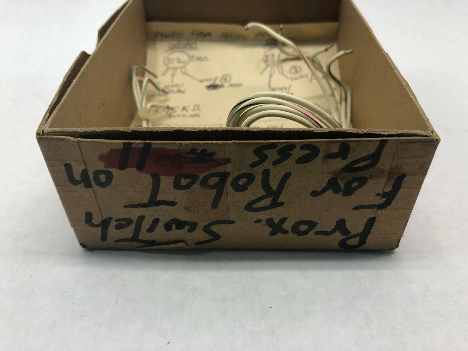 Allen Bradley 2-MEG Z1 Type J Knob Proxy Switches, JA1N056S205UA, Lot of 2 - Maverick Industrial Sales