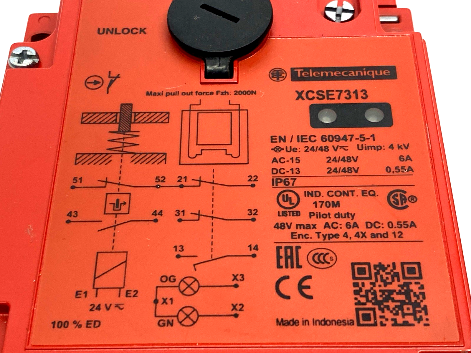 XCSE7313 | Telemecanique Safety Interlock Switch, 2NC 1NO - Used - Maverick Industrial Sales