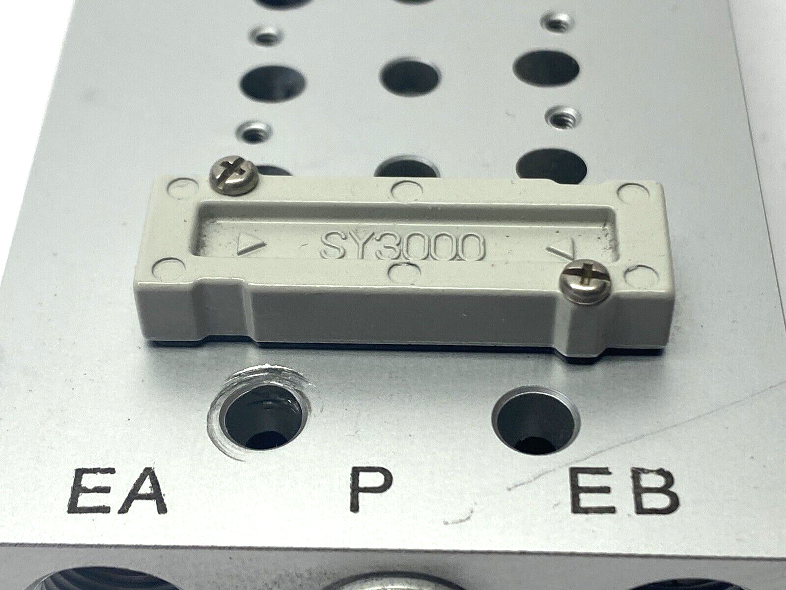 SMC SS5Y3-20-07-00N Pneumatic Manifold Base 7 Station - Maverick Industrial Sales
