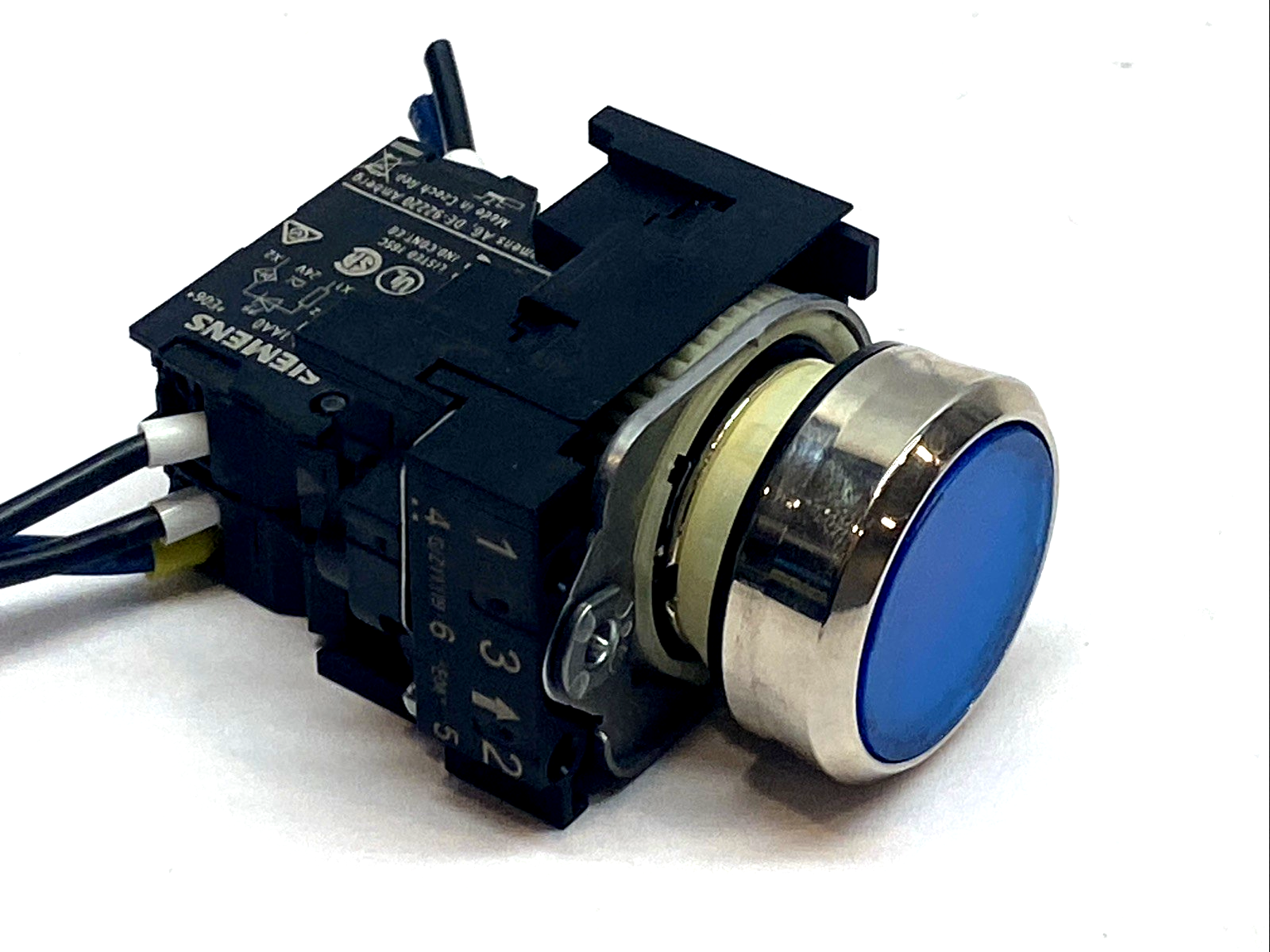 3SU1153-0AB50-1FA0 | Siemens Blue 22mm Illuminated Pushbutton 1NO/1NC 120V - Used - Maverick Industrial Sales