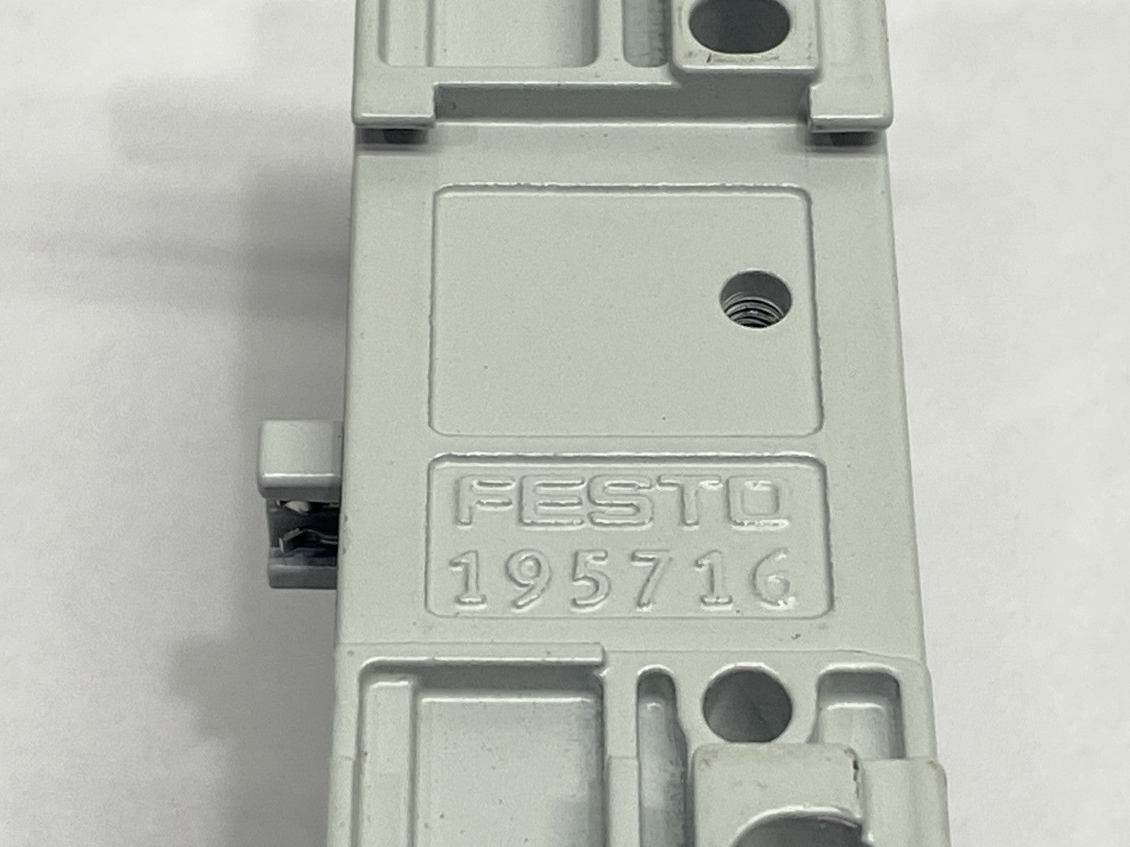Festo CPX-EPL-EV End Plate 195716 - Maverick Industrial Sales