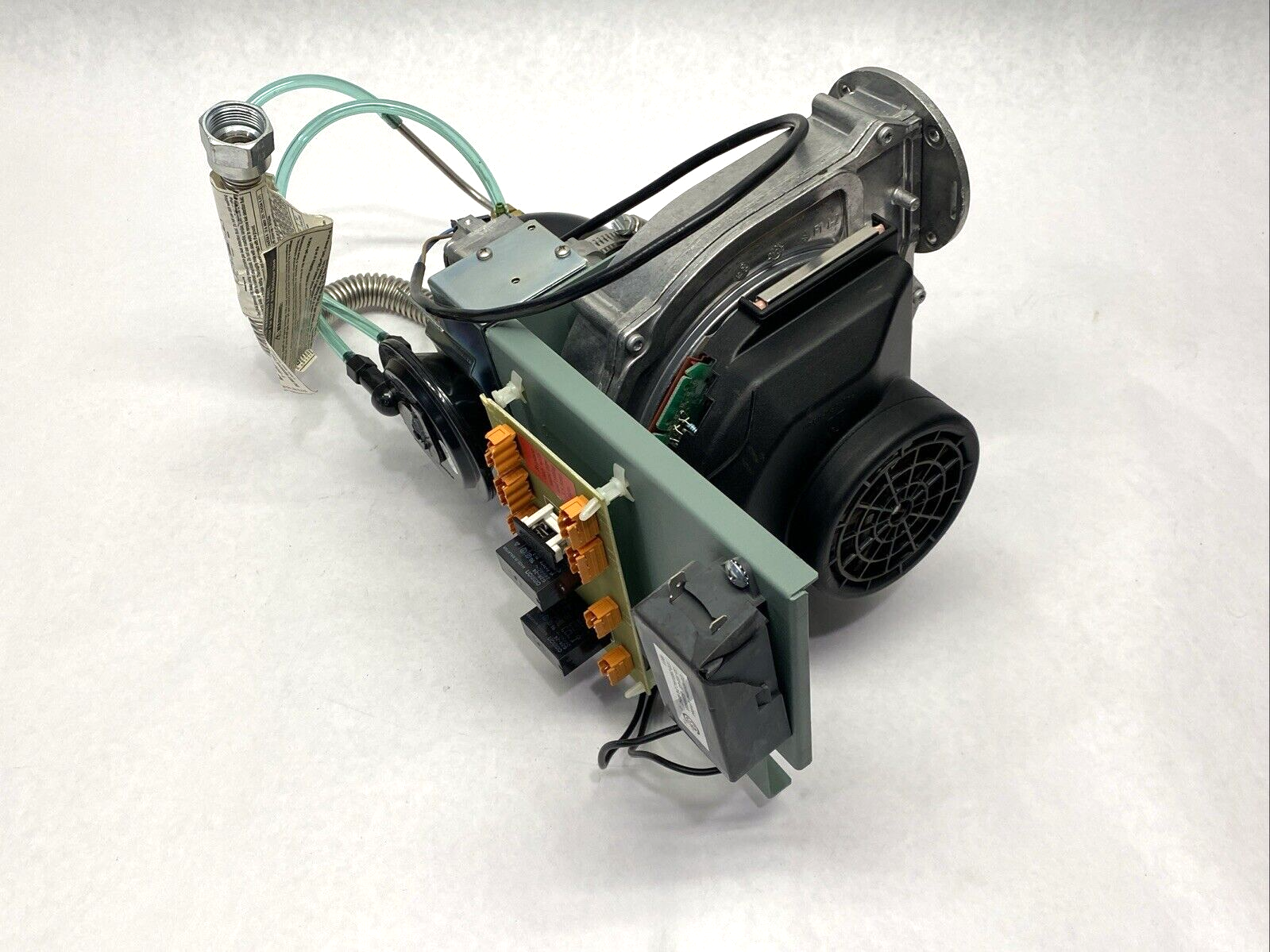 Honeywell VK8115F Natural Gas Valve Assembly w/ Ebmpapst RG148/1200-3612-010201 - Maverick Industrial Sales