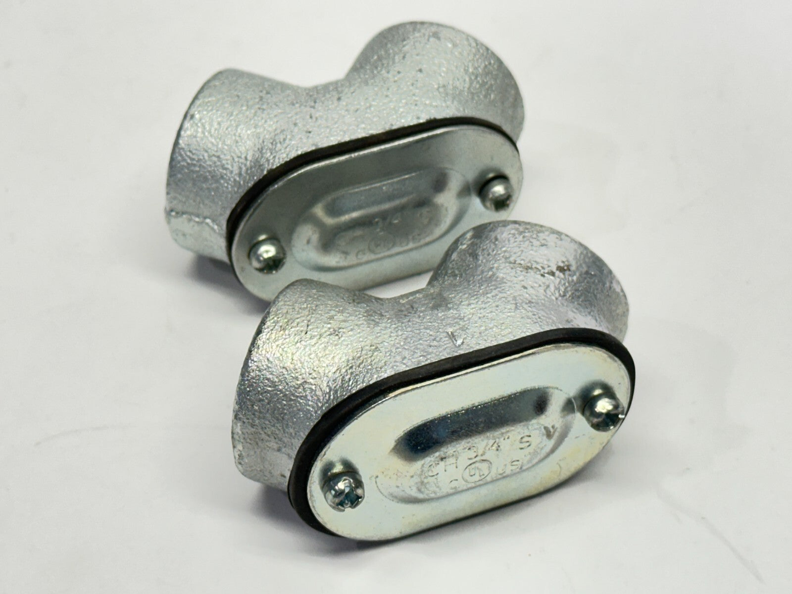 Crouse Hinds CRH820 1/2 RGD TO RGD Gasket Pull Elbow 90 Degree LOT OF 2 - Maverick Industrial Sales