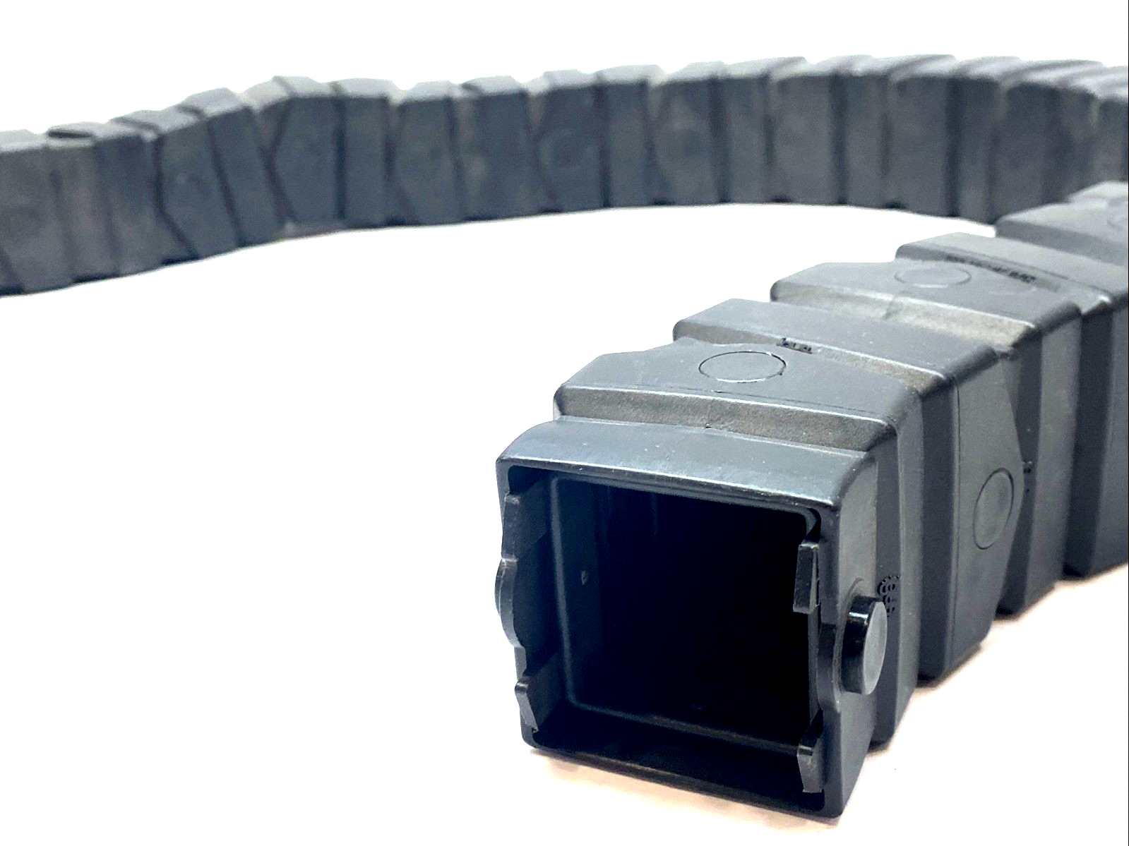 Igus 333.32.075 Energy Chain Cable Carrier 39 Links - Maverick Industrial Sales