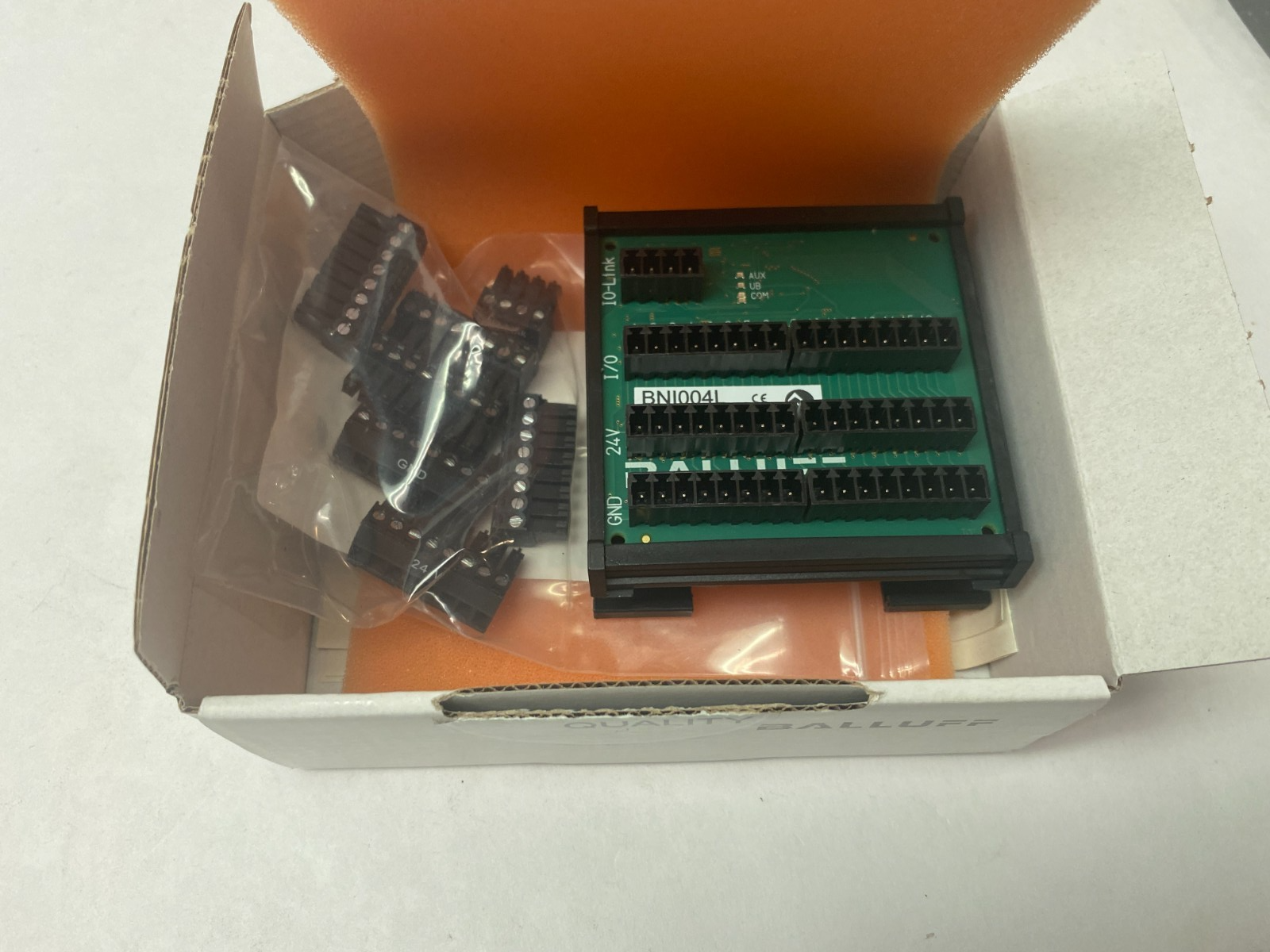 Balluff BNI IOL-310-000-K025 Standard I/O Link Hub BNI004L - Maverick Industrial Sales