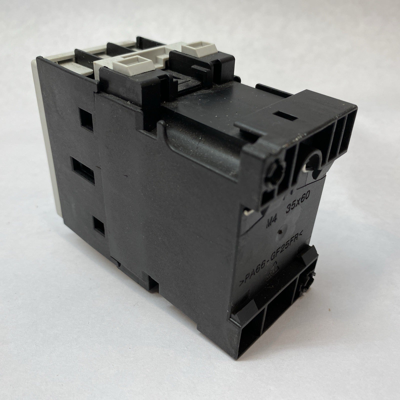 Siemens 3RT1026-1BB40 Power Contactor 3 Pole, AC-3 25 A, 11 kW / 400 V 24 VDC - Maverick Industrial Sales