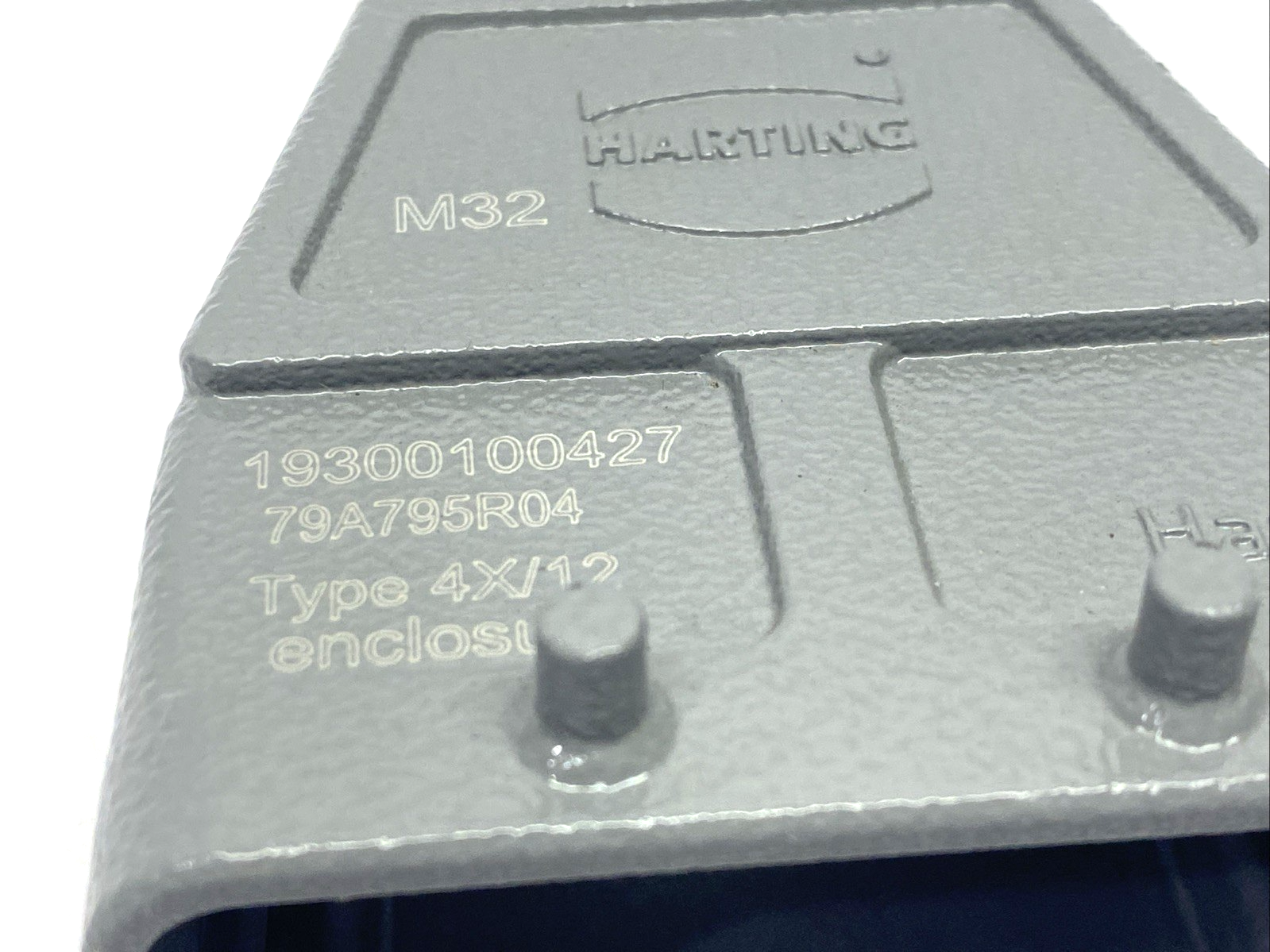 Harting 19300100427 Han B Locking Connector Hood Top Entry HC 4 Pegs M32 - Maverick Industrial Sales