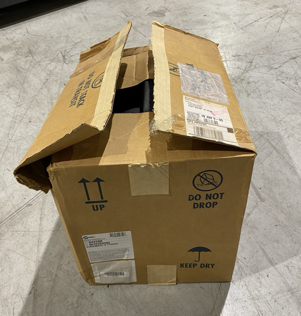 042288 | Miller Coolmate™ 4 Water Coolant System 115 V for Water Cooled Torches - New – Open box - Maverick Industrial Sales