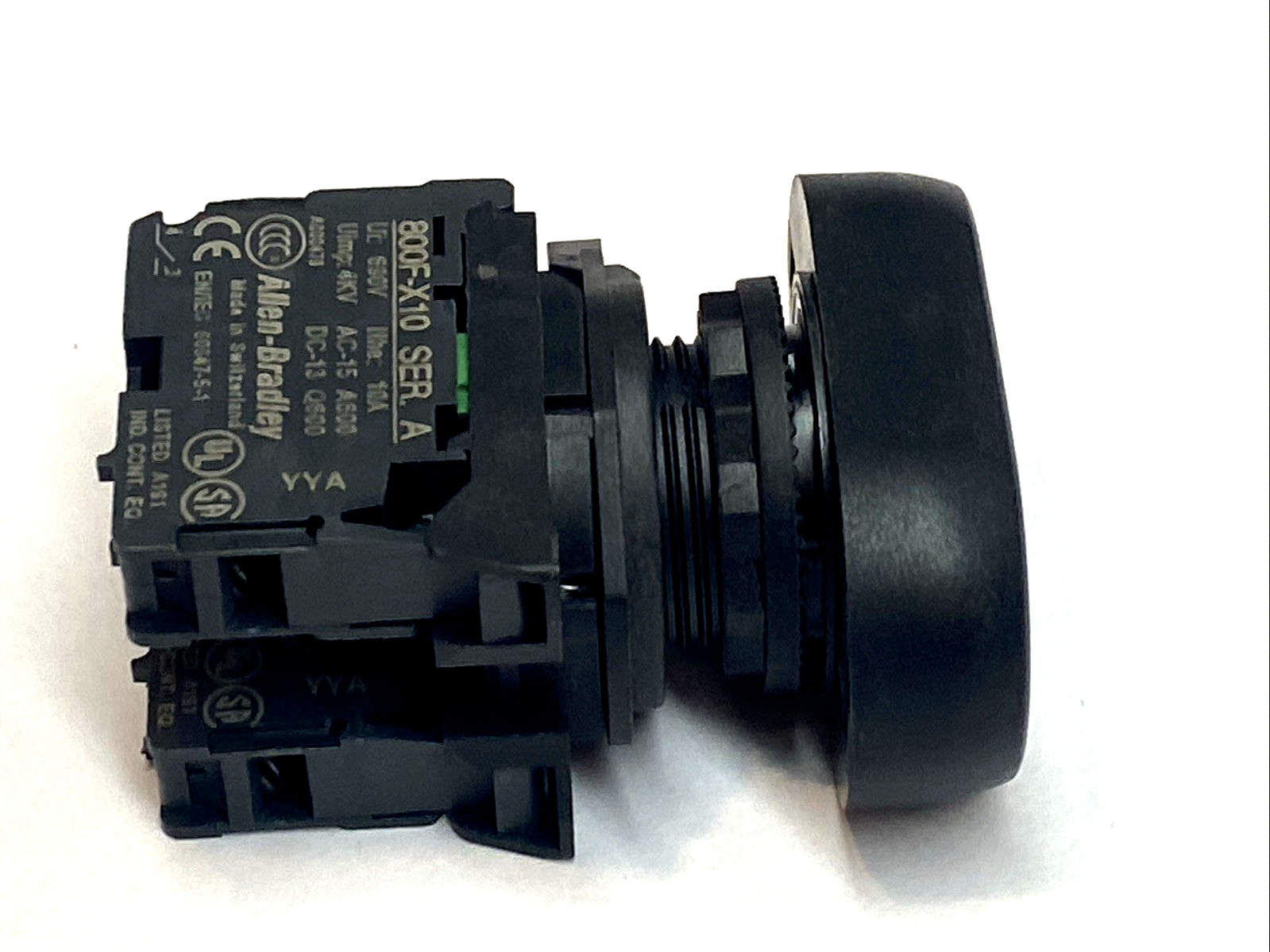 Allen-Bradley 800FP-U2F3F3 Green 2-Pos Push Button 22mm w/ 800F-X10 2NO - Maverick Industrial Sales