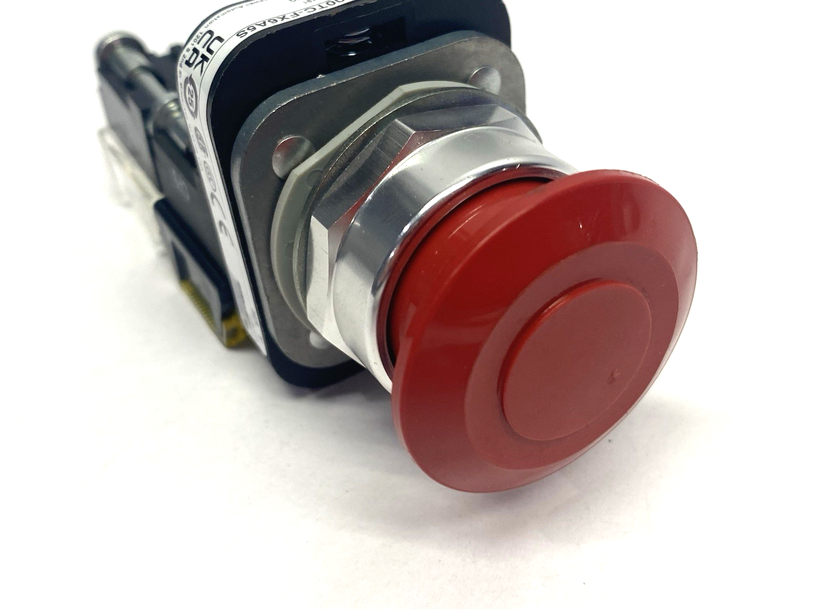 800TC-FX6A5S | Allen Bradley Ser. T Push-Pull Emergency Stop Button Mush Head - Used - Maverick Industrial Sales