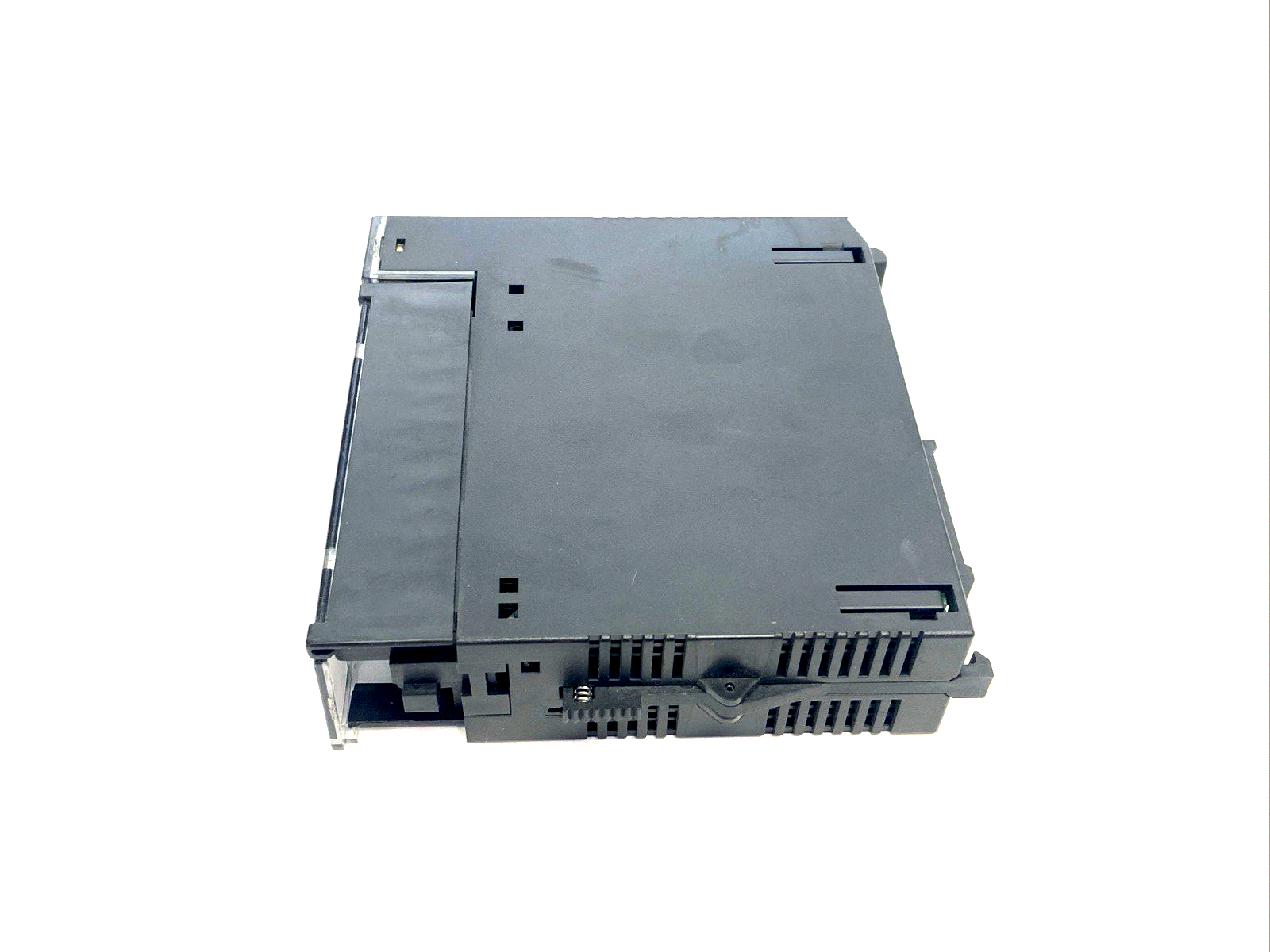 IC693MDL340B | GE Fanuc Output Module 120VAC 0.5A 16PT - Used - Maverick Industrial Sales