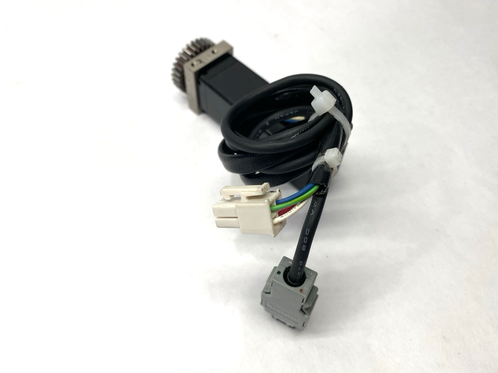 Yaskawa SGMMJ-A3E2A-FJ22 Servo Motor 48V 30W - Used - Maverick Industrial Sales