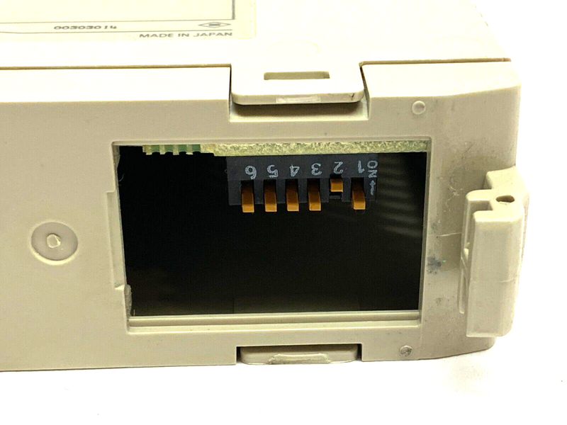 Omron C200H-MD115 Input/Output Unit 16 Point 12VDC Input 24VDC Ouput - Maverick Industrial Sales