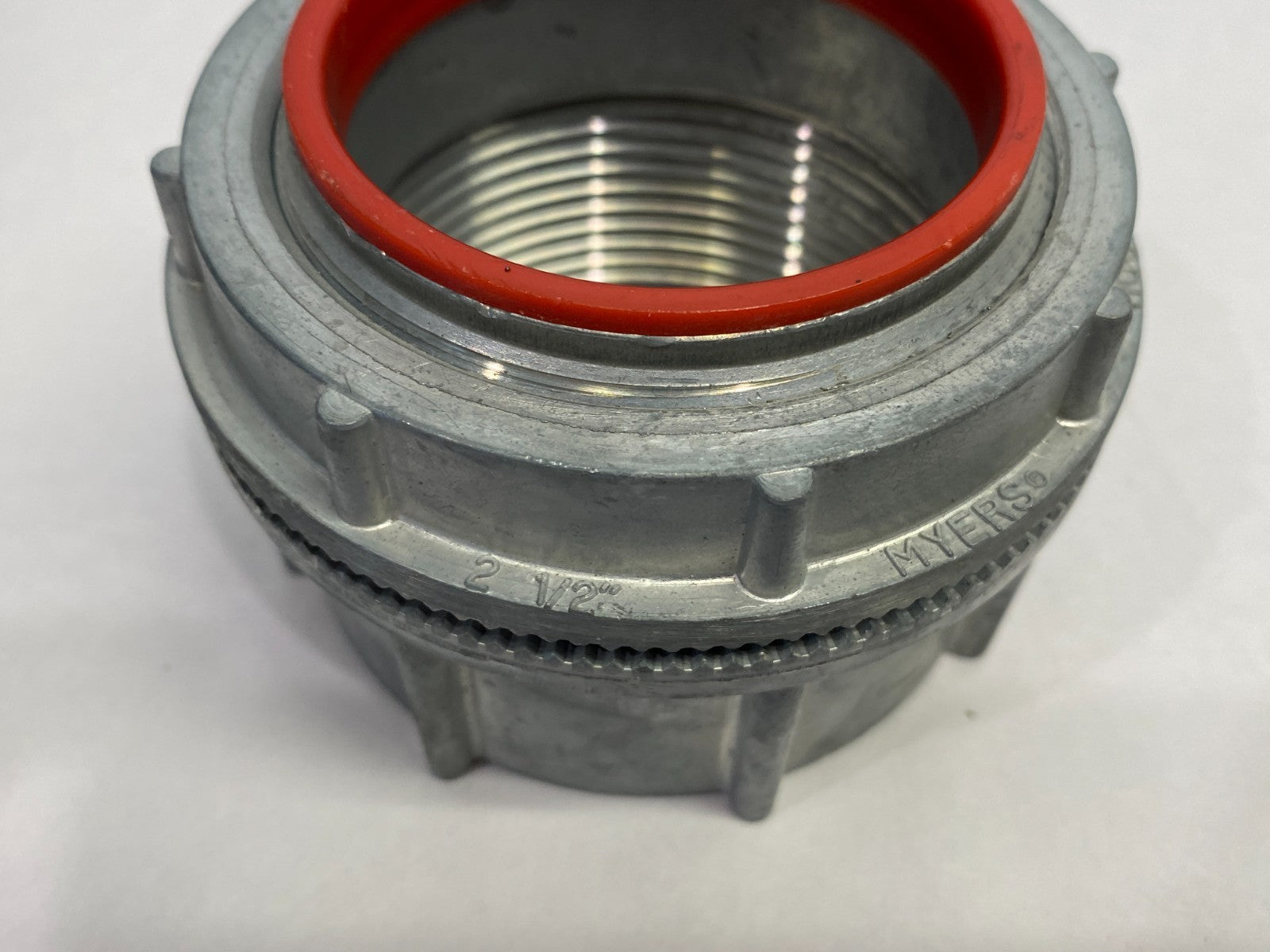 Eaton Crouse-Hinds STA-7 Myers Scru-Tite Basic Conduit Hub, Aluminum, 2-1/2" - Maverick Industrial Sales