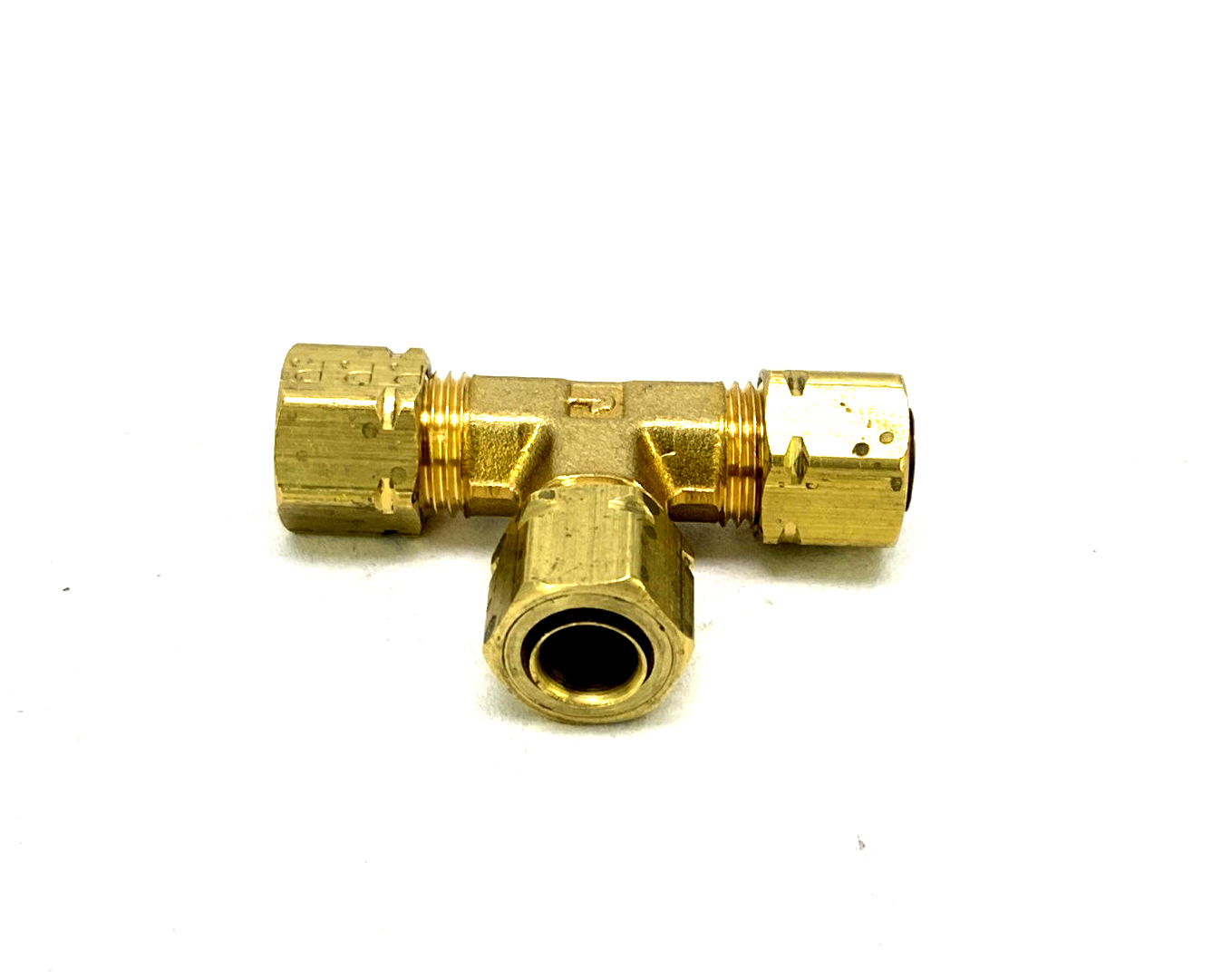 Parker 164CA-4 Brass Compression Tee Fitting, 1/4" Tube O.D. LOT OF 16 - Maverick Industrial Sales