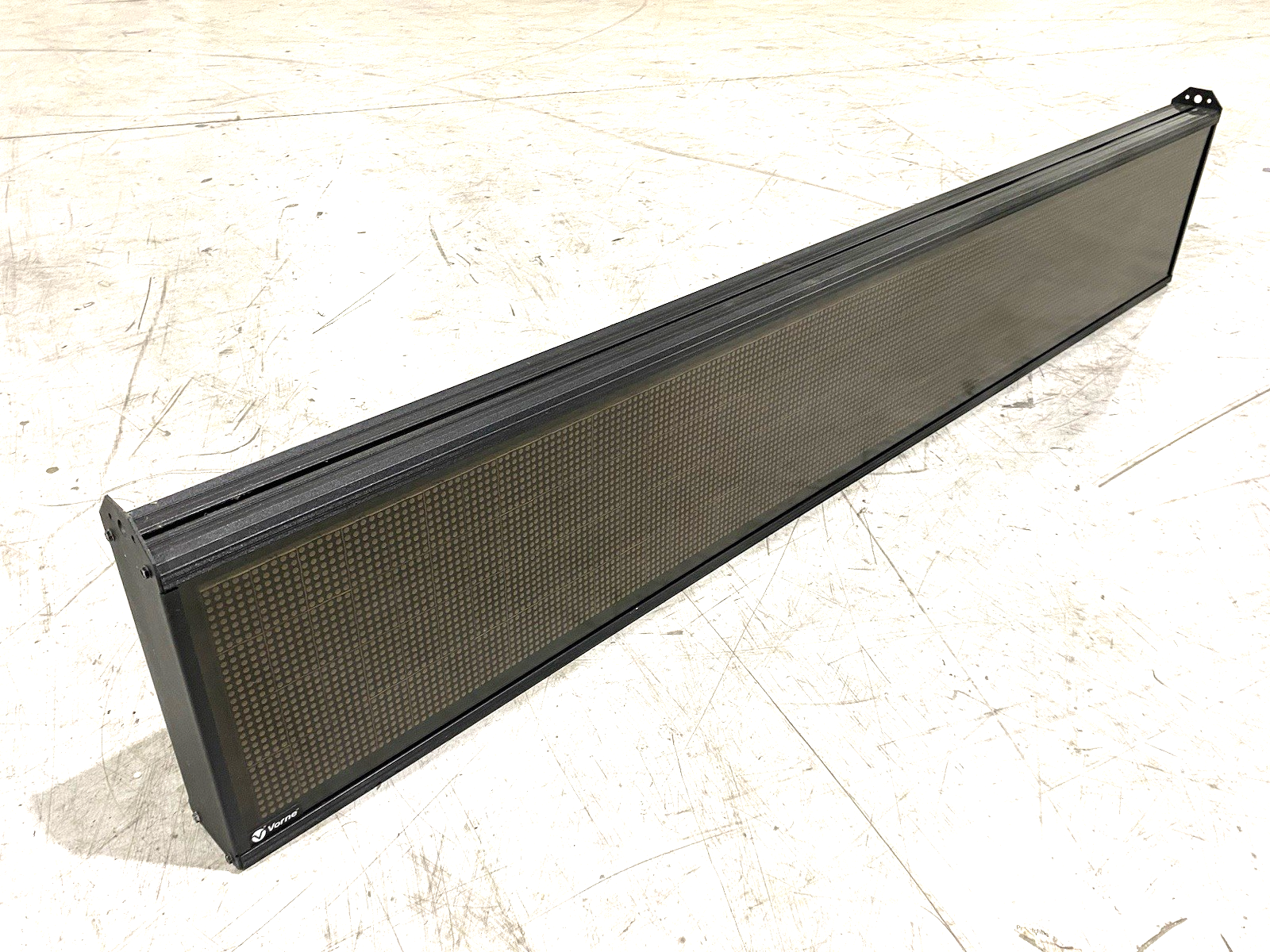 XL800-32240T-X2088 | Vorne Tri-Color Productivity Display 32-Rows, 240-Columns - Used - Maverick Industrial Sales