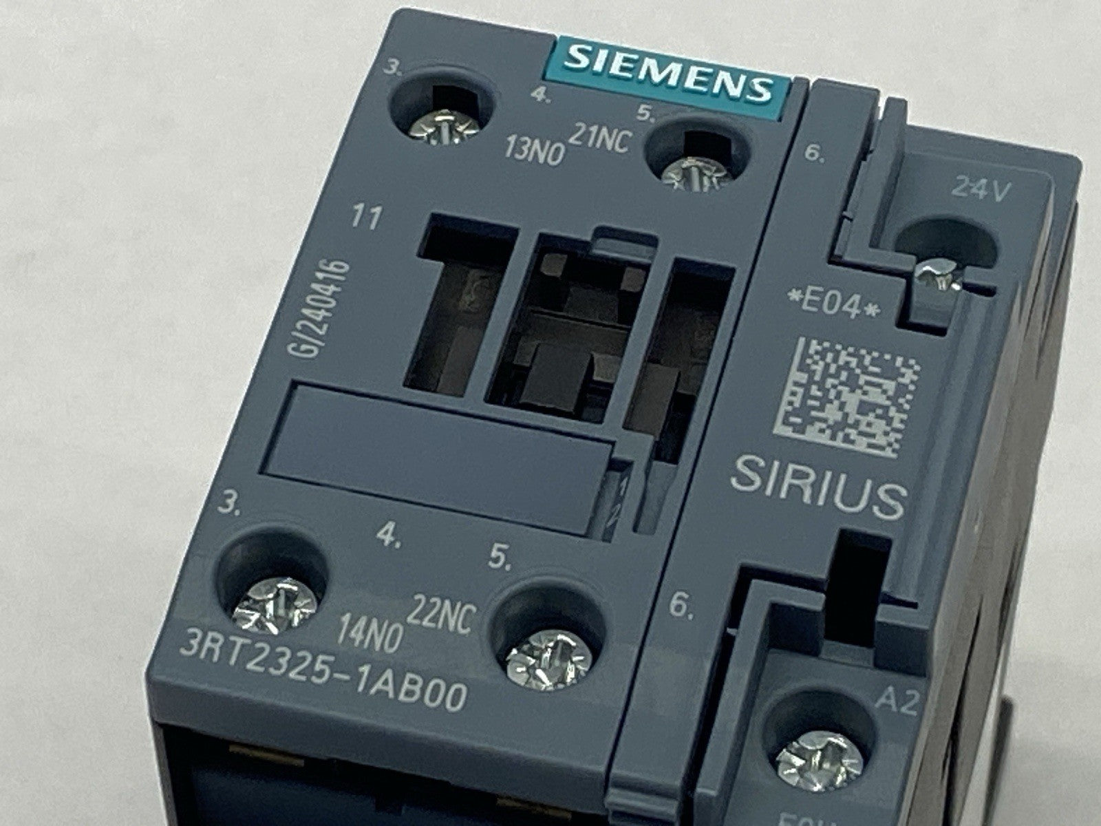 Siemens 3RT2325-1AB00 SIRIUS Contactor 4-Pole 35A 400V - Maverick Industrial Sales