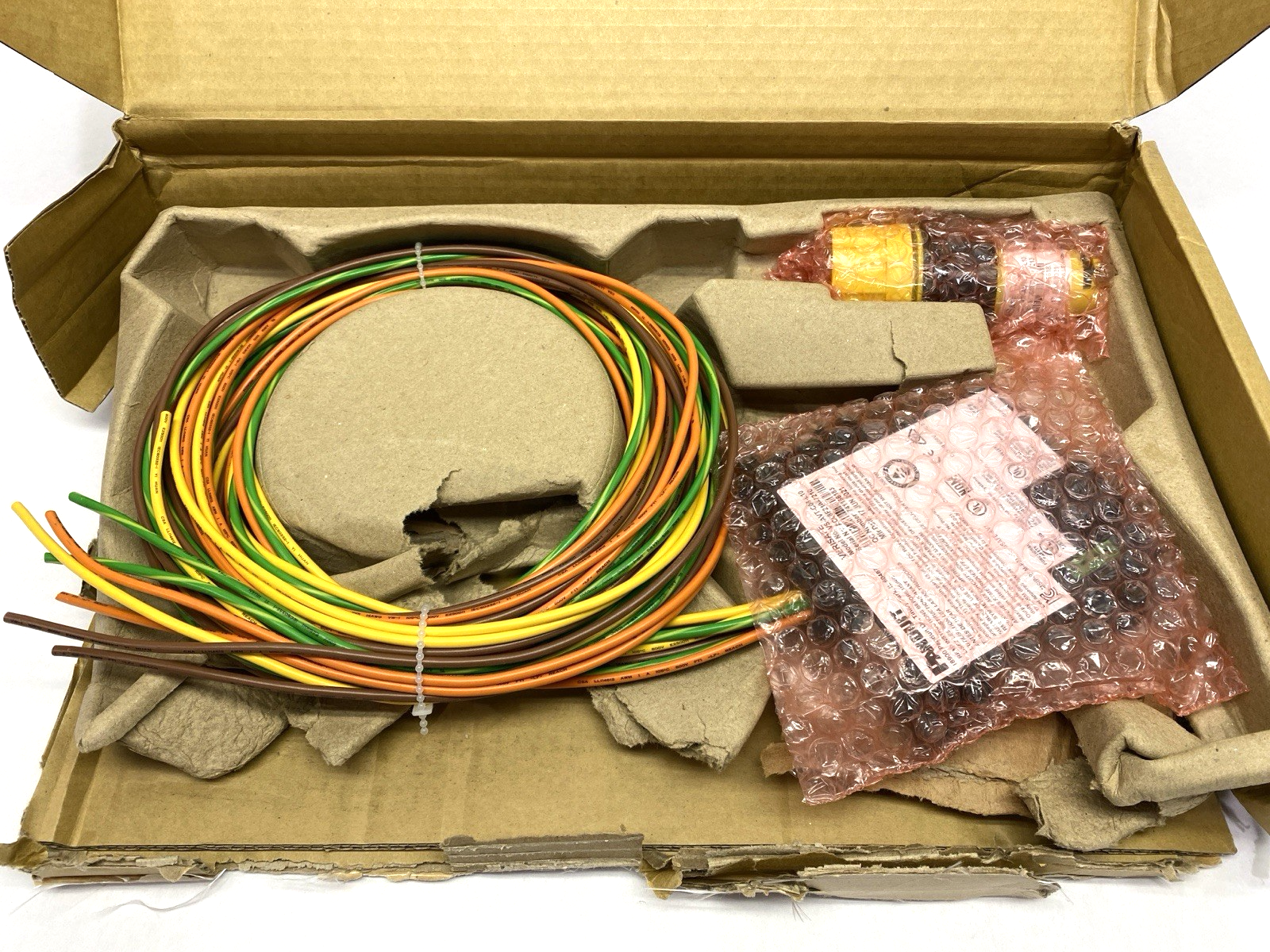 VS-AVT-C08-L10 | Panduit VeriSafe 1.0 Absence of Voltage Tester MISSING STICKERS - New – Open box - Maverick Industrial Sales