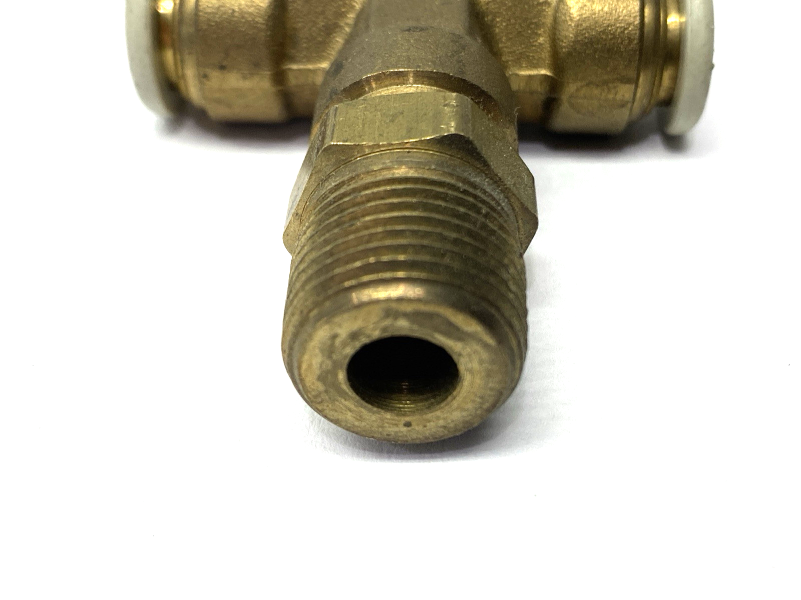 Parker 172PTC-6-6 Prestolok Tee Fitting Push to Connect 3/8" x Male NPT 3/8" - Maverick Industrial Sales