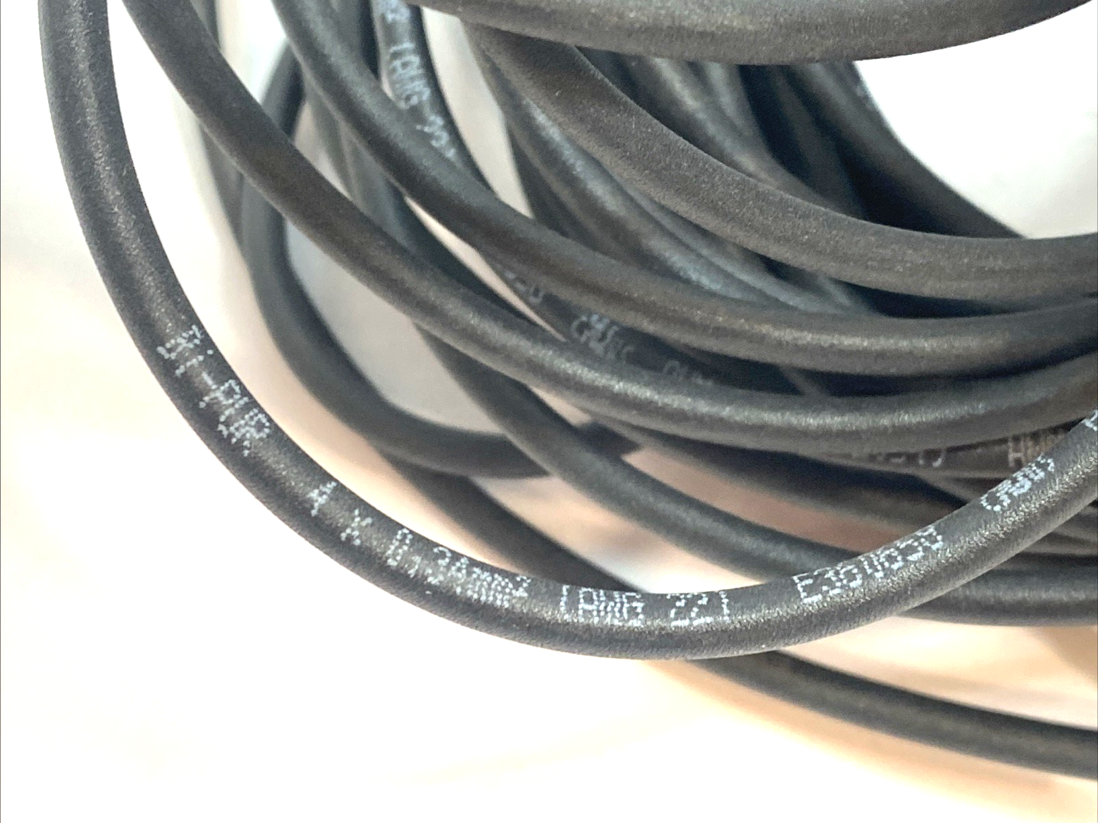 E360658 | Maverick Industrial Sales Sensor Cable Bi-PUR AWG 22 Style - New – Open box - Maverick Industrial Sales